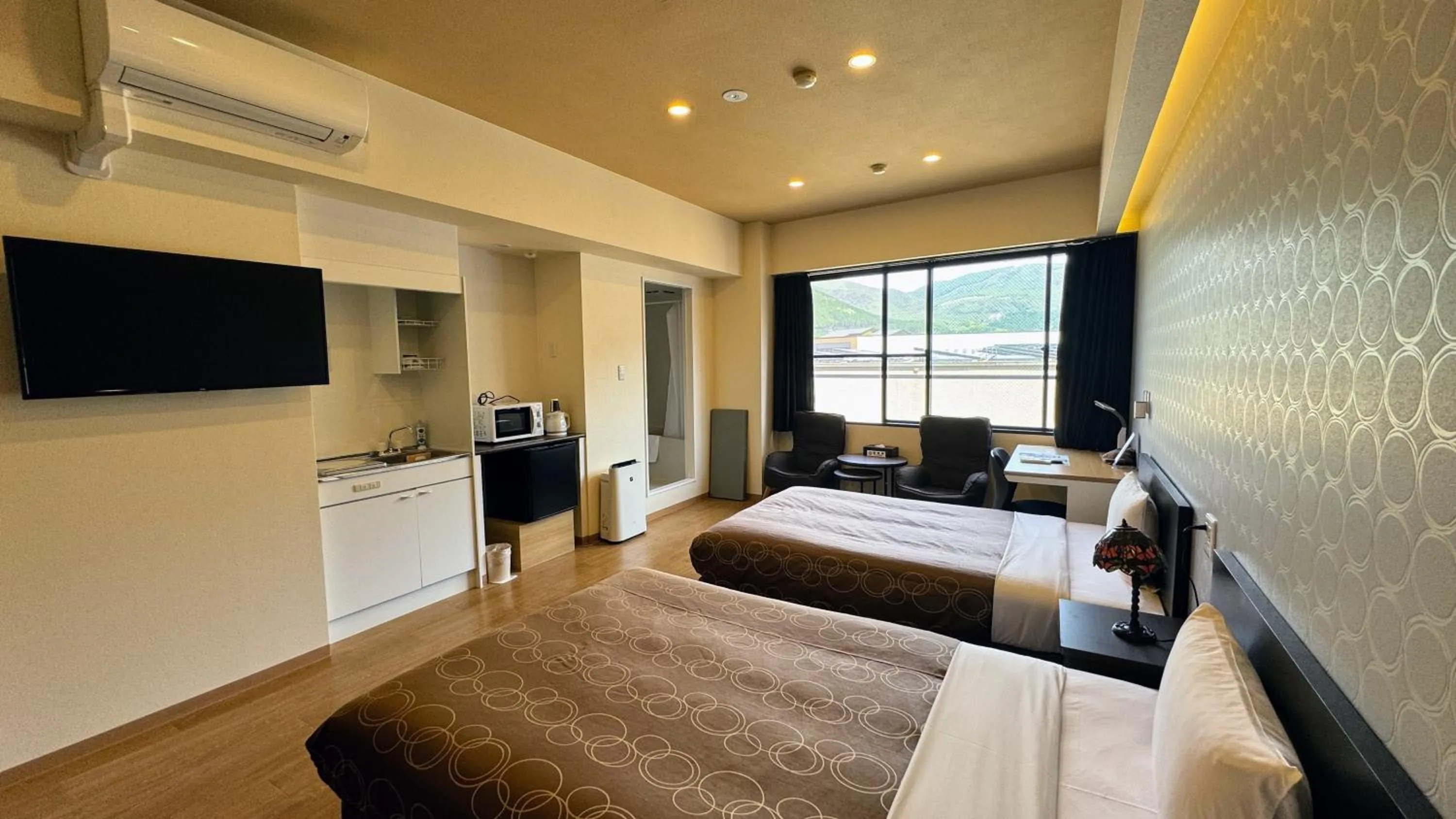 Decorative detail, Bed in Yufuin Akarinoyado