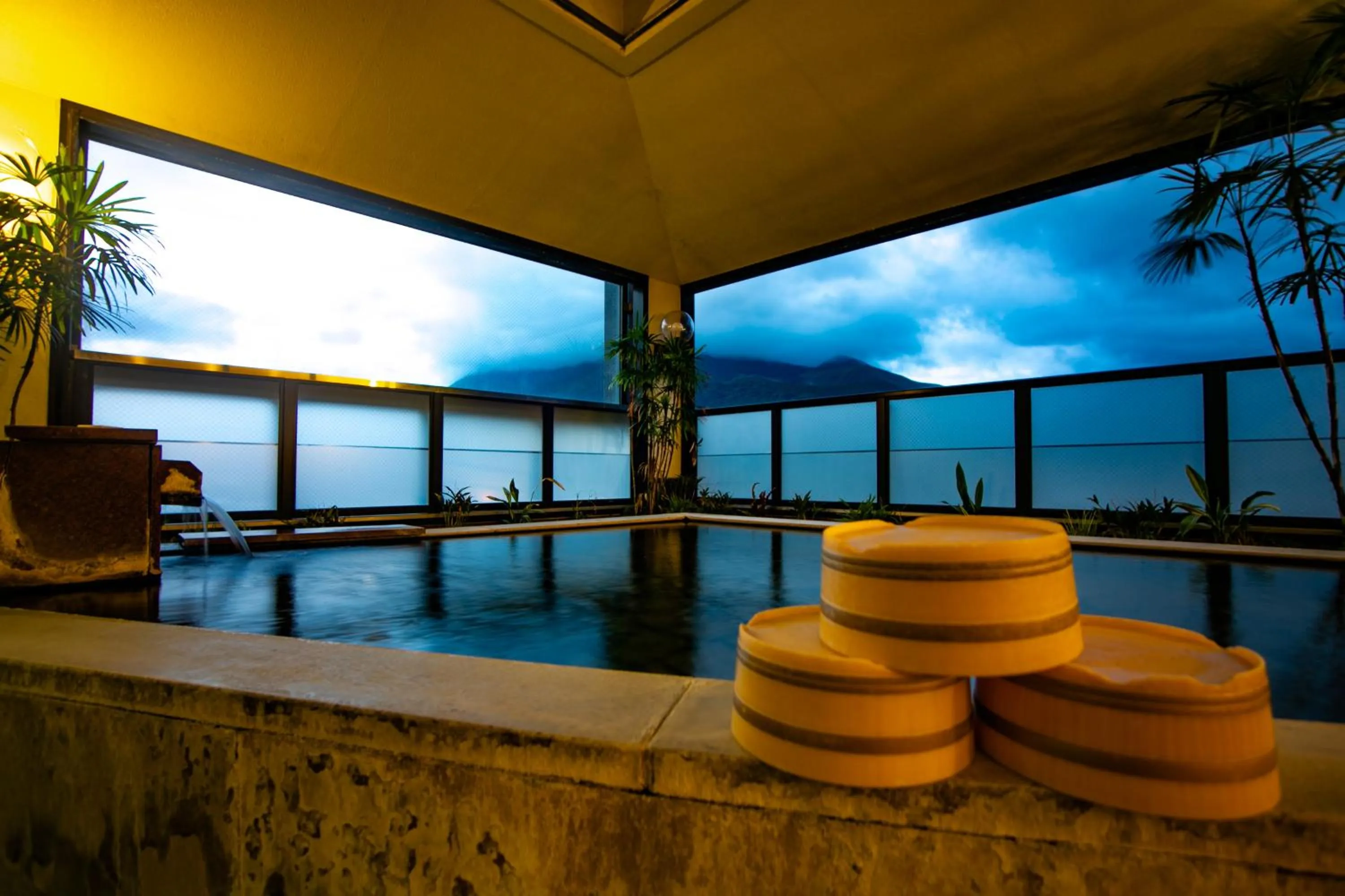 Open Air Bath in Yufuin Akarinoyado