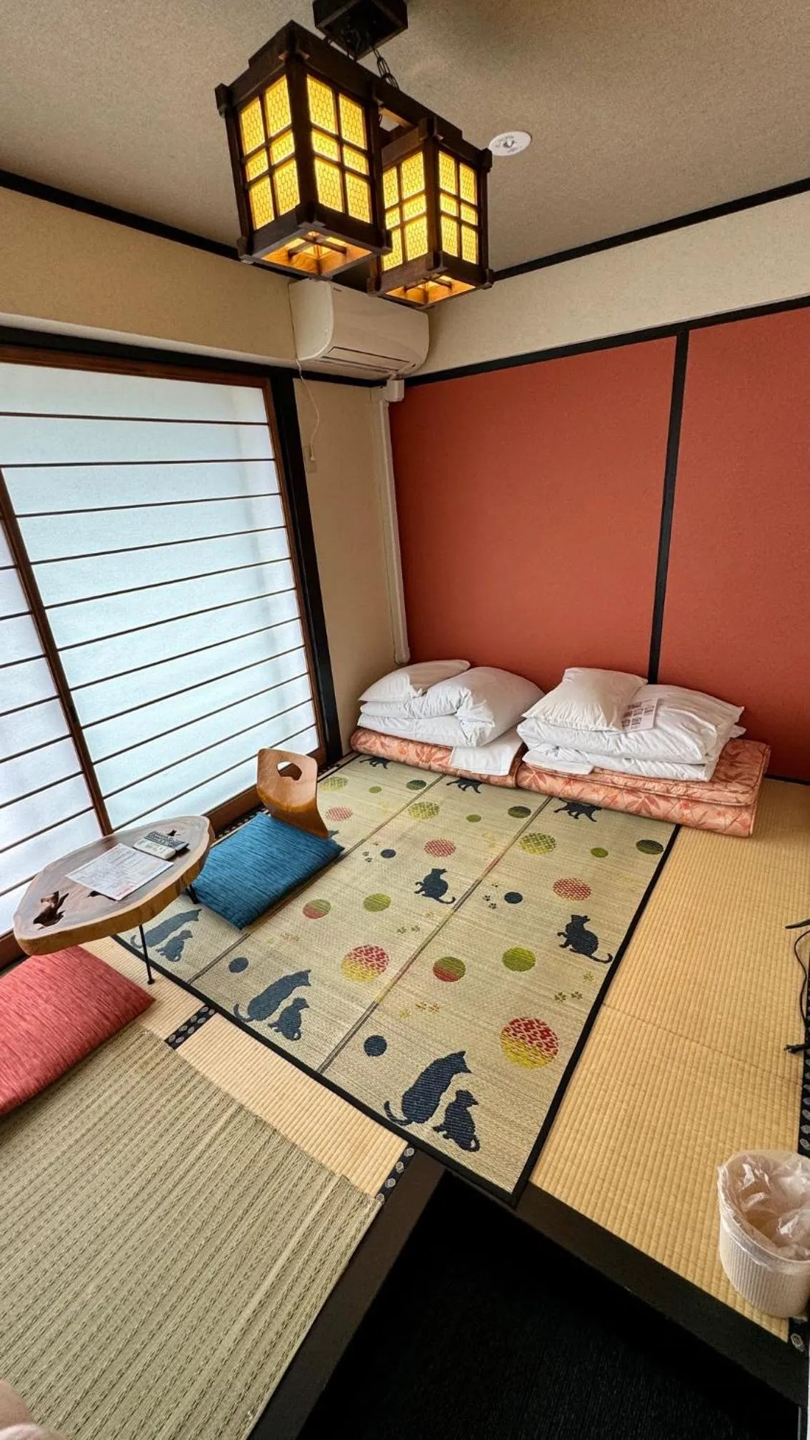 Decorative detail, Bed in Yufuin Akarinoyado