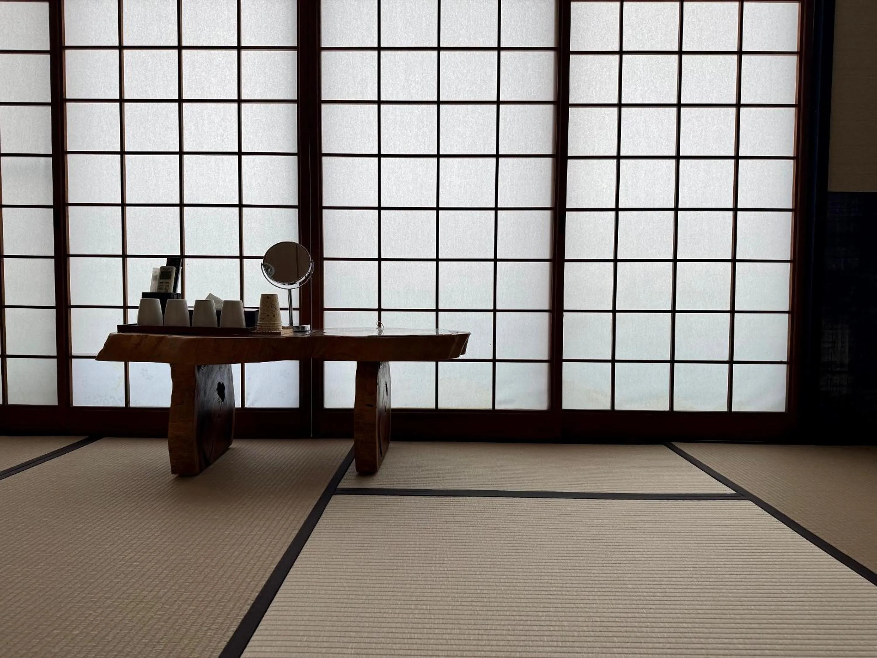 Photo of the whole room in Yufuin Akarinoyado