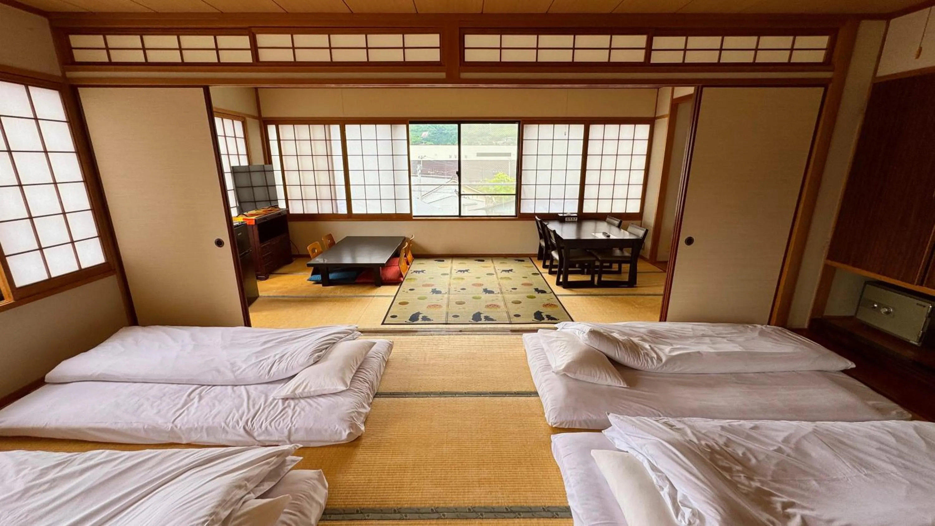 Photo of the whole room, Bed in Yufuin Akarinoyado