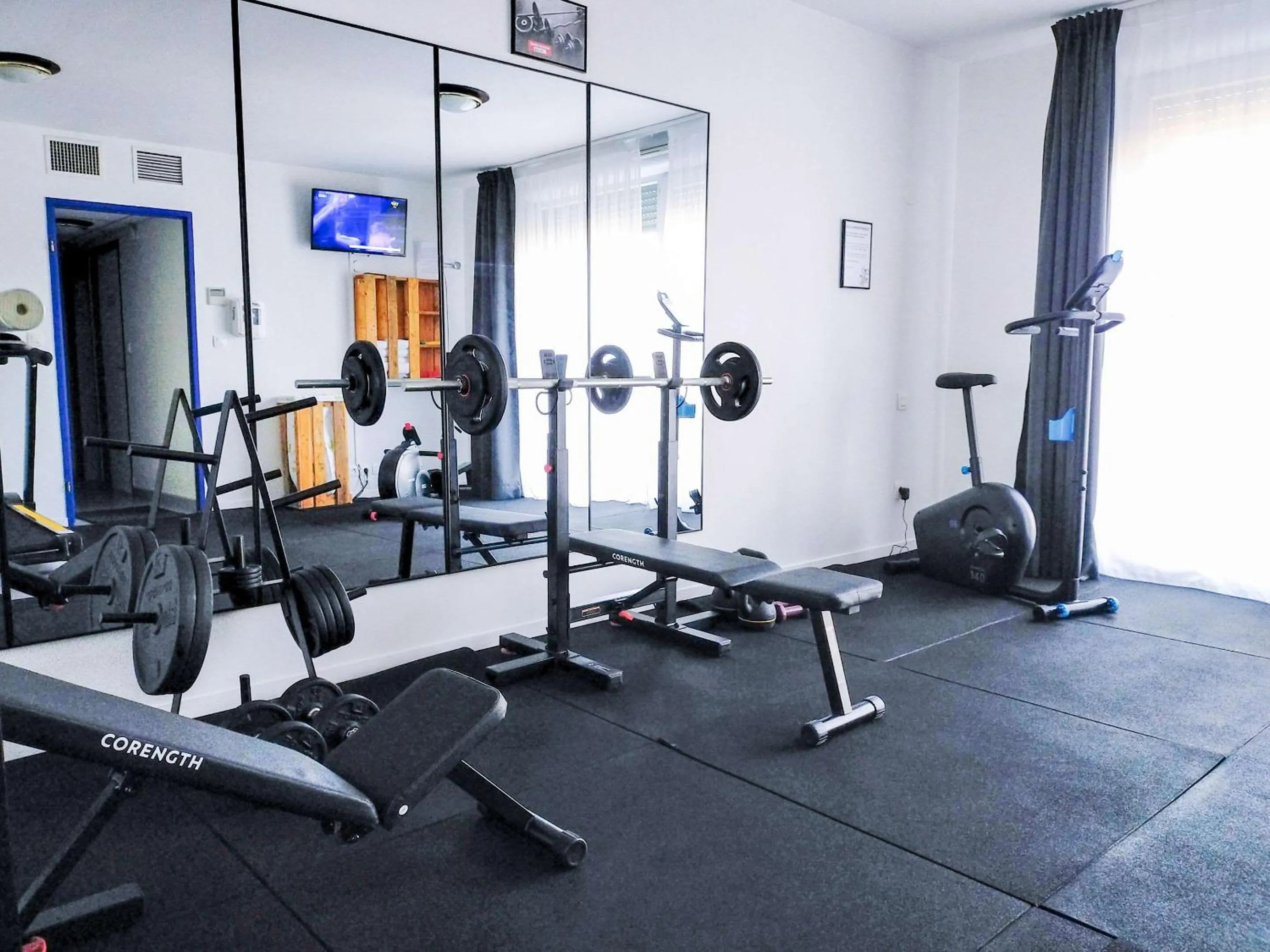 Fitness centre/facilities in Comfort Aparthotel Carcassonne