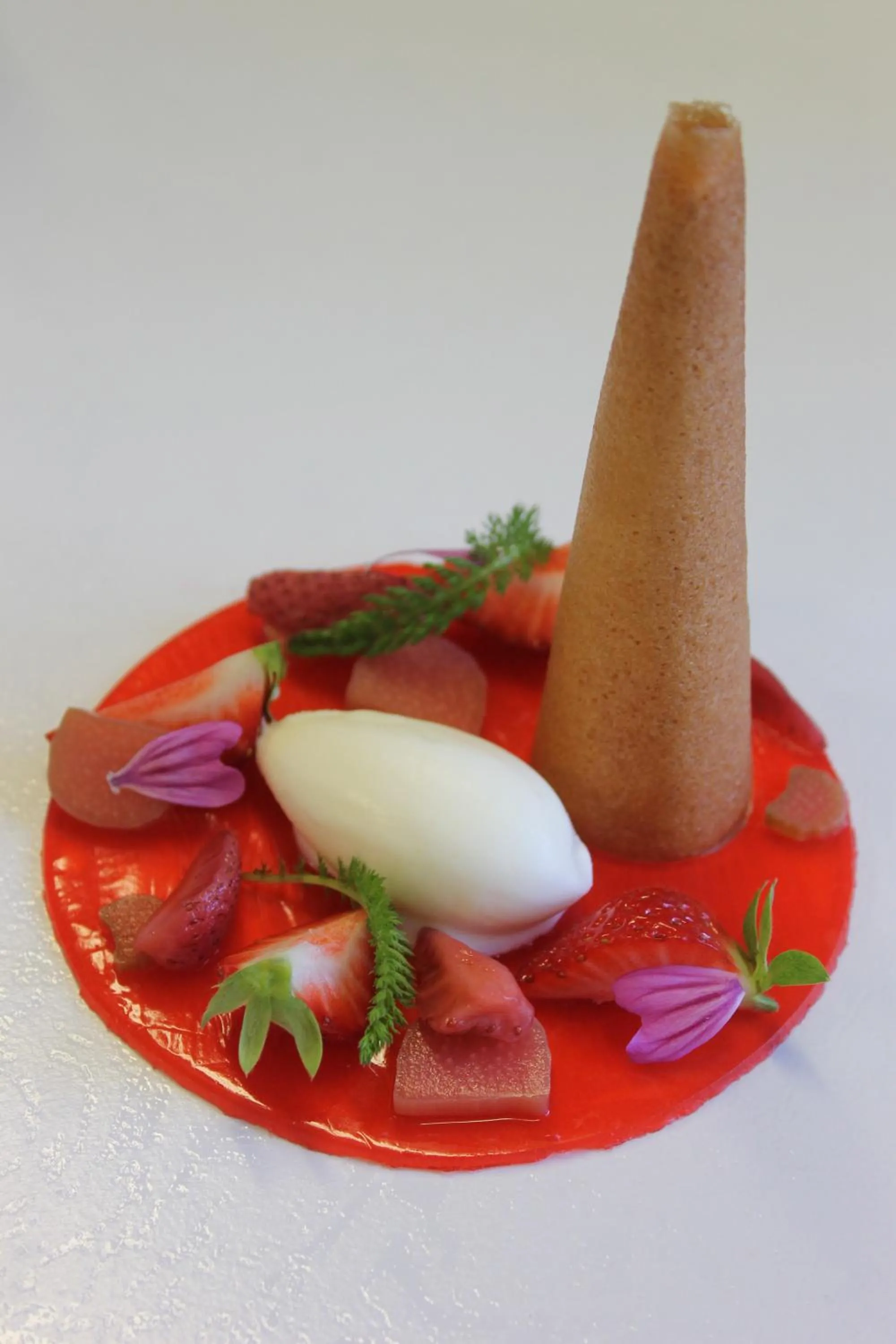 Restaurant/places to eat in Grand Hôtel "Château de Sully" - Piscine & Spa