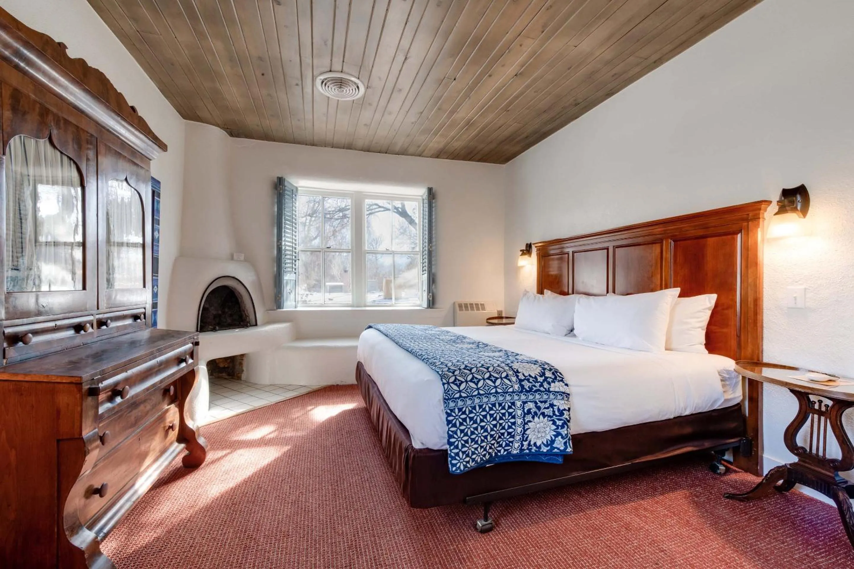Bed in The Historic Taos Inn