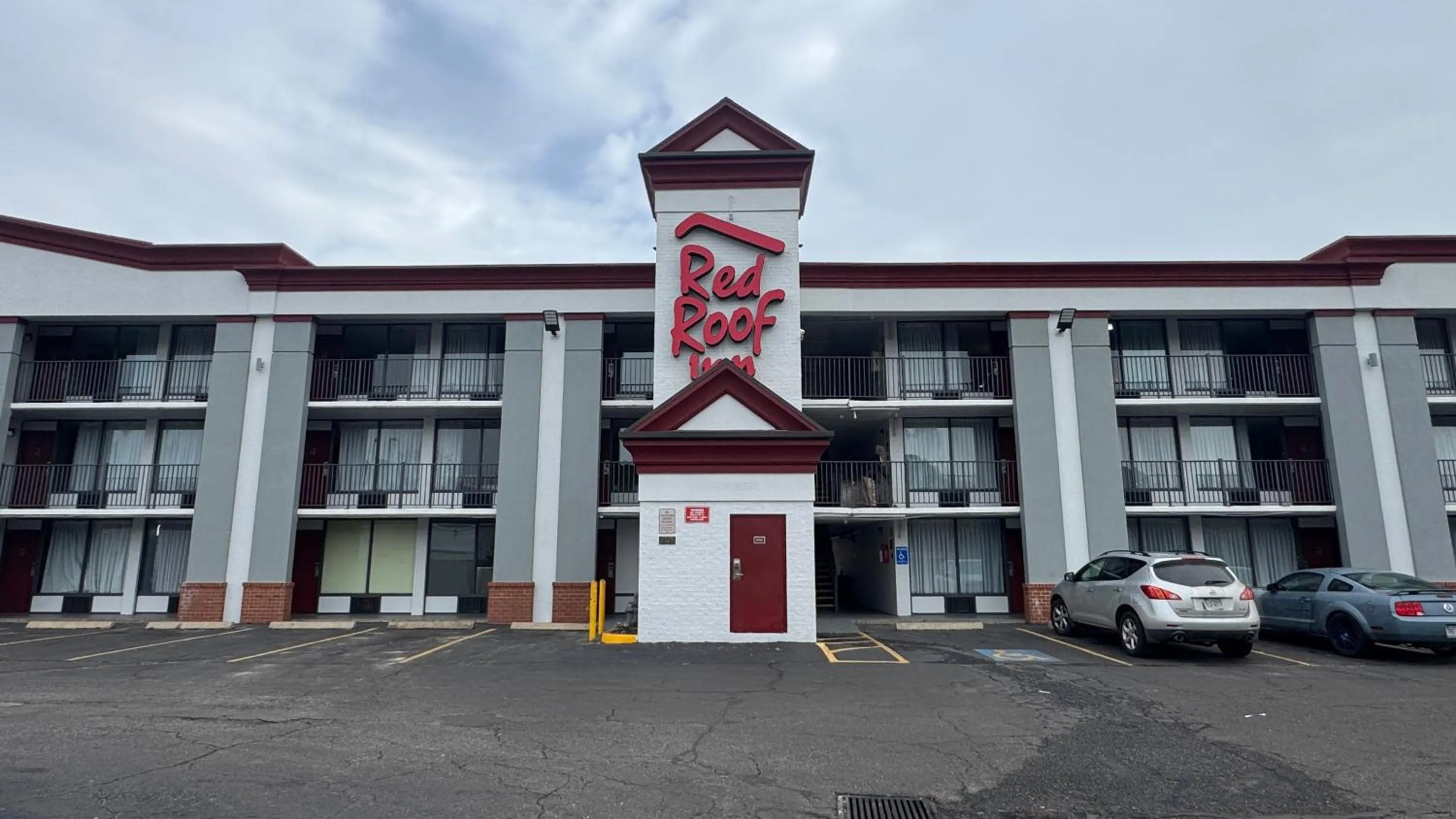 Property building in Red Roof Inn Hampton Coliseum