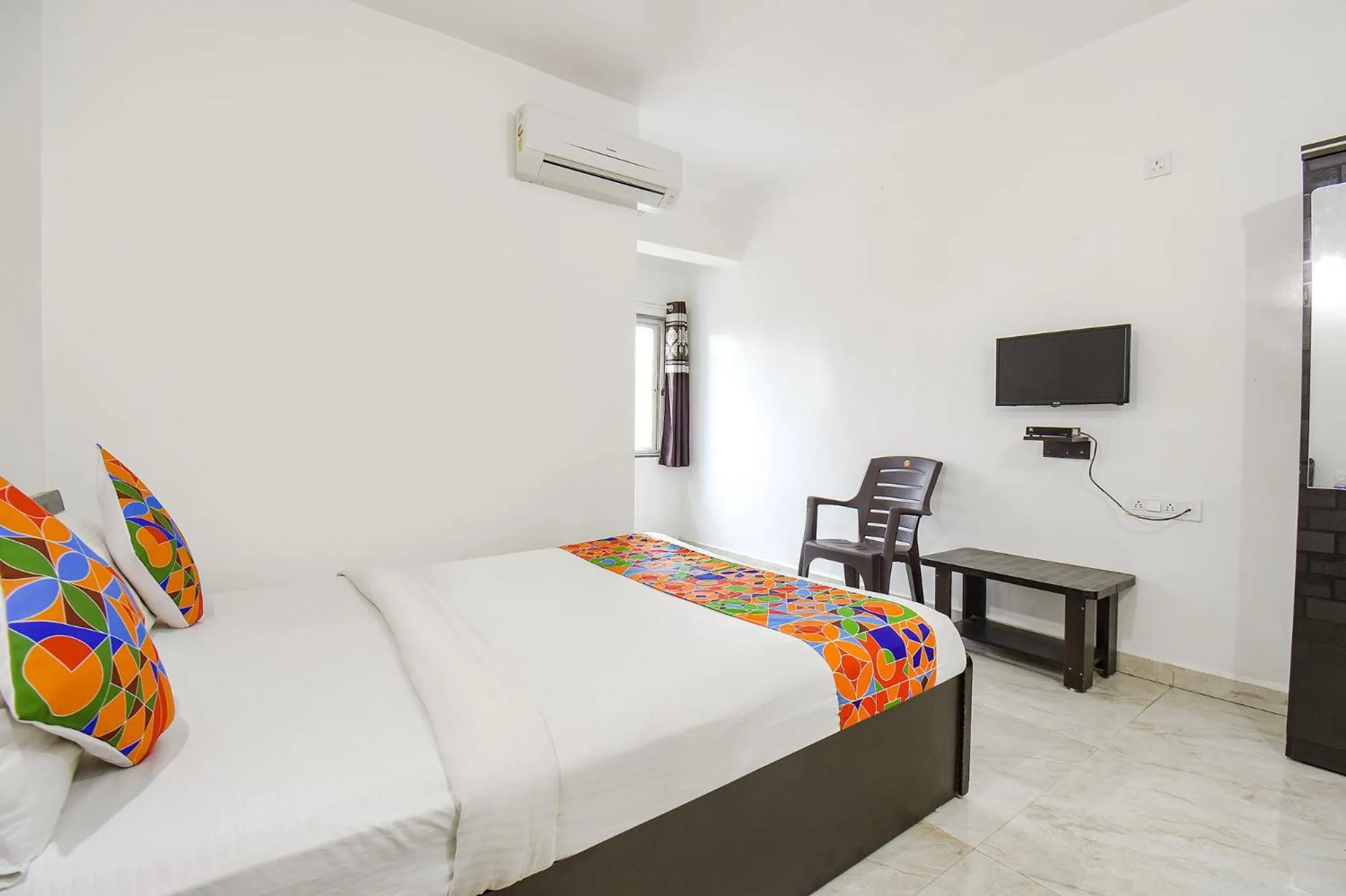Communal lounge/ TV room, Bed in Via Shivsai Palace