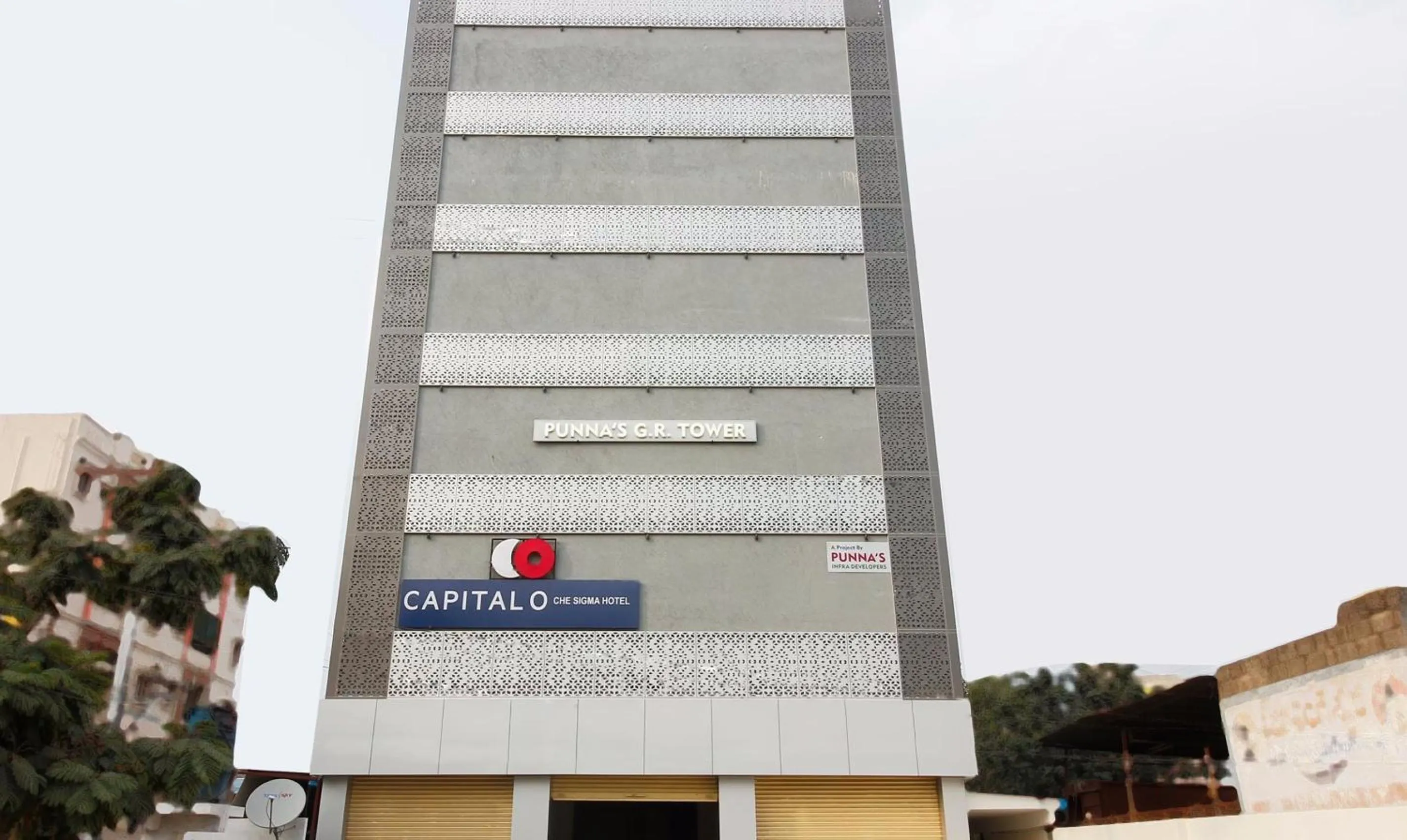 Facade/entrance in Super Capital O Che Sigma Hotel