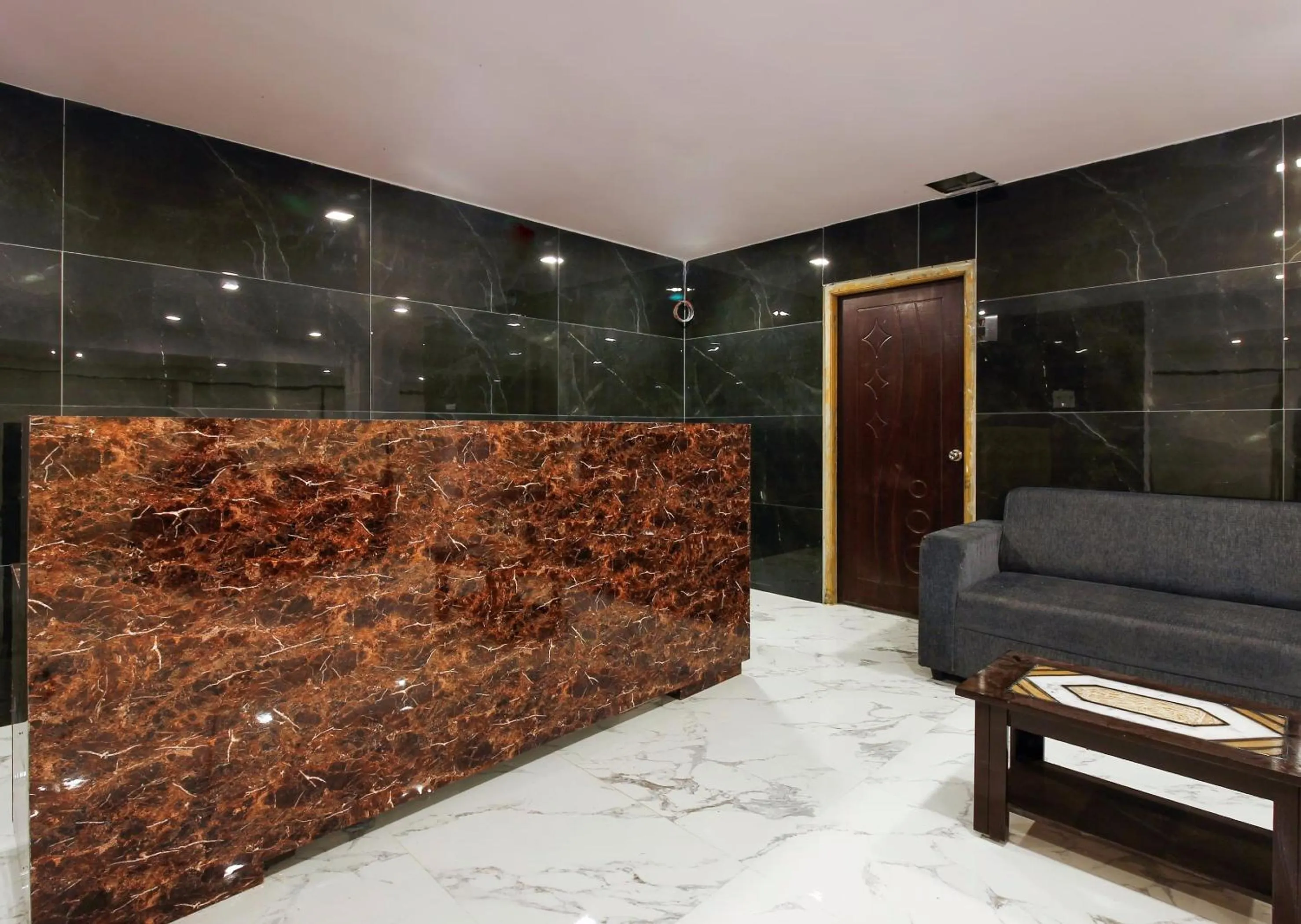 Lobby or reception in Super Capital O Che Sigma Hotel