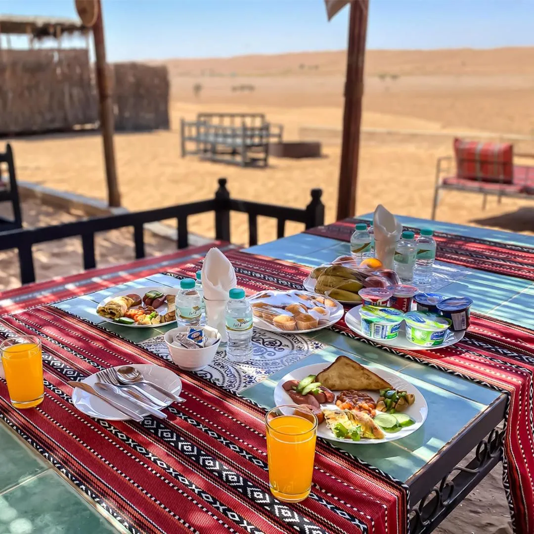 Restaurant/places to eat in SAMA Al Areesh Desert Camp