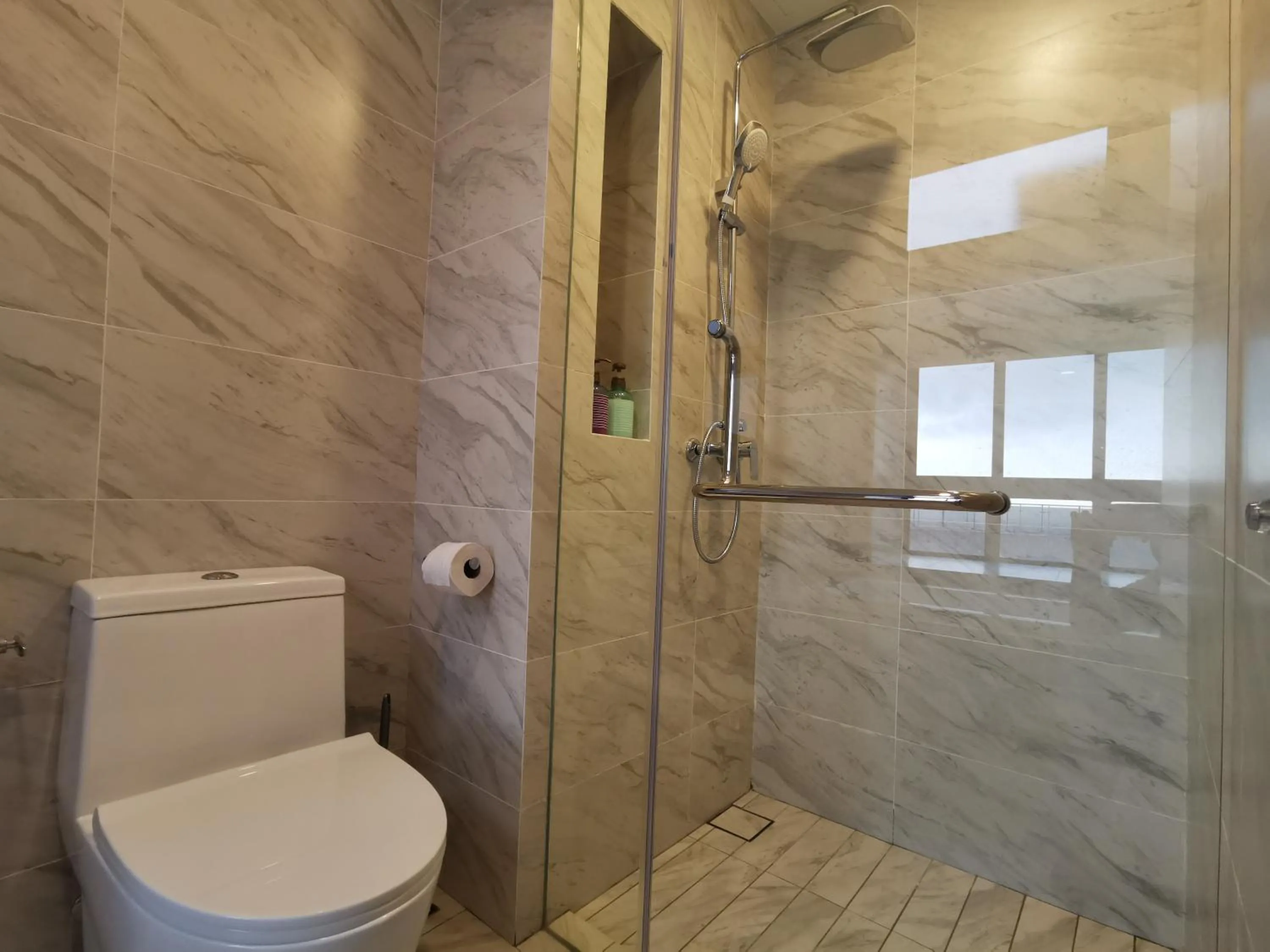 Toilet in Thermospace Imperio A-17-19 Melaka City