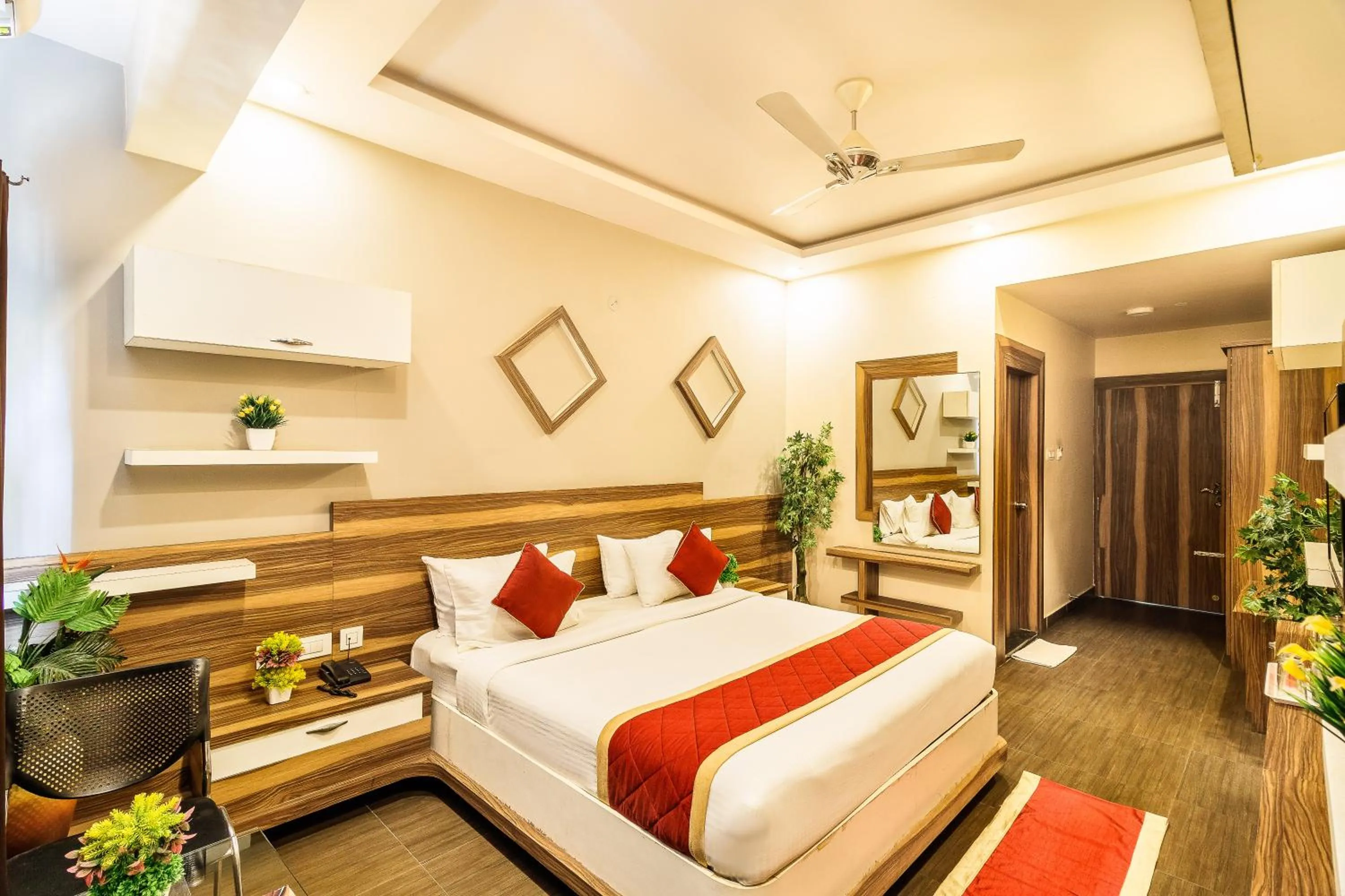 Photo of the whole room, Bed in Octave Nest Inn