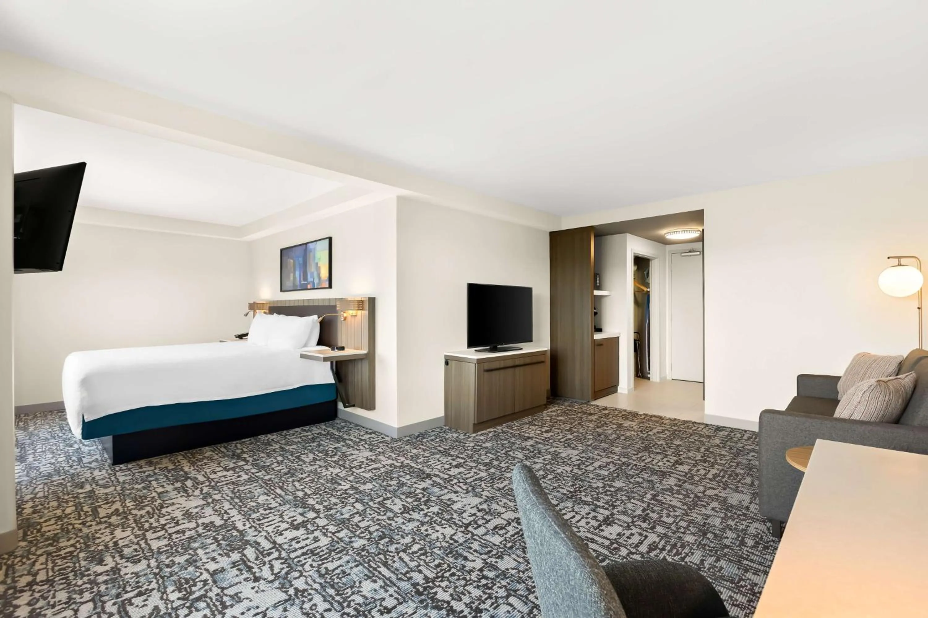 Bed in Hilton Garden Inn San Mateo