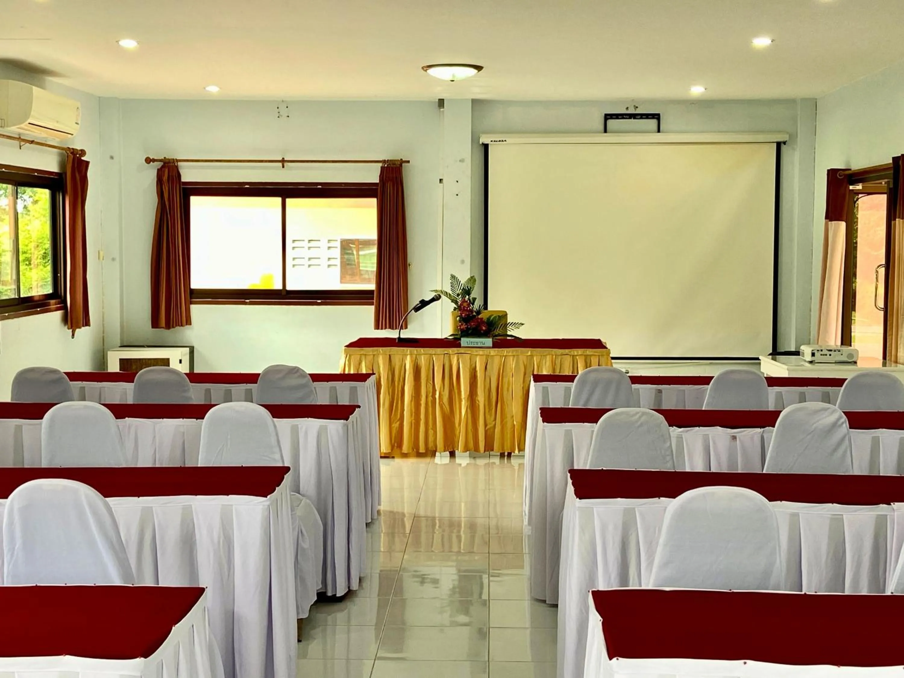 Meeting/conference room in AURA Park Resort