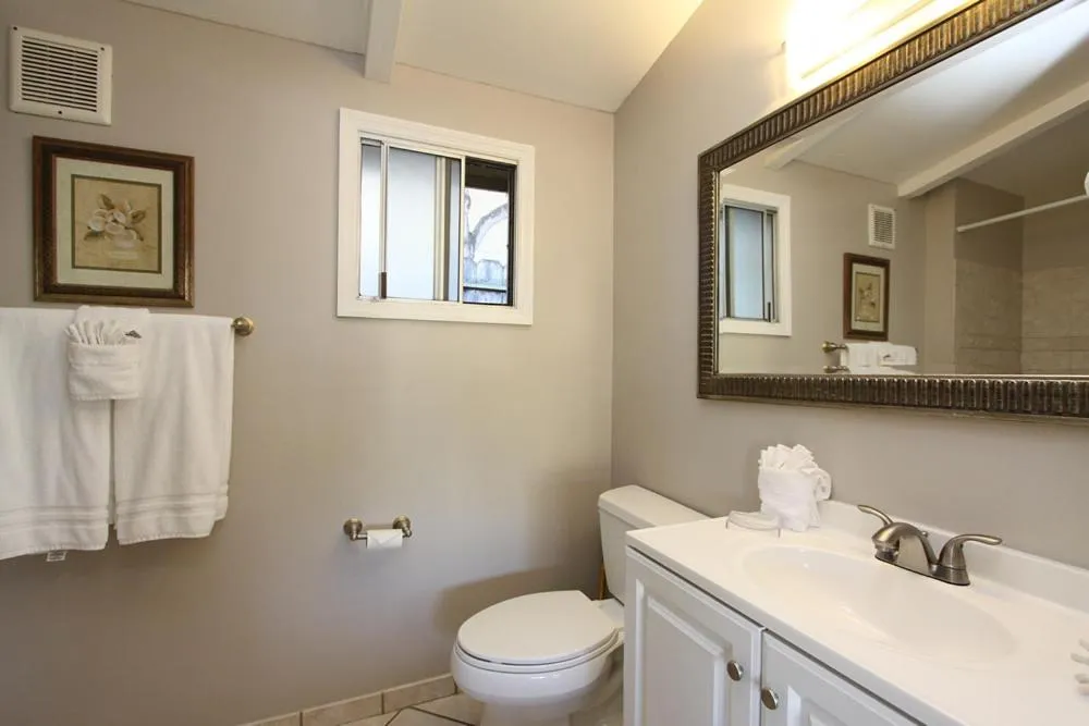 Monterey Peninsula Inn