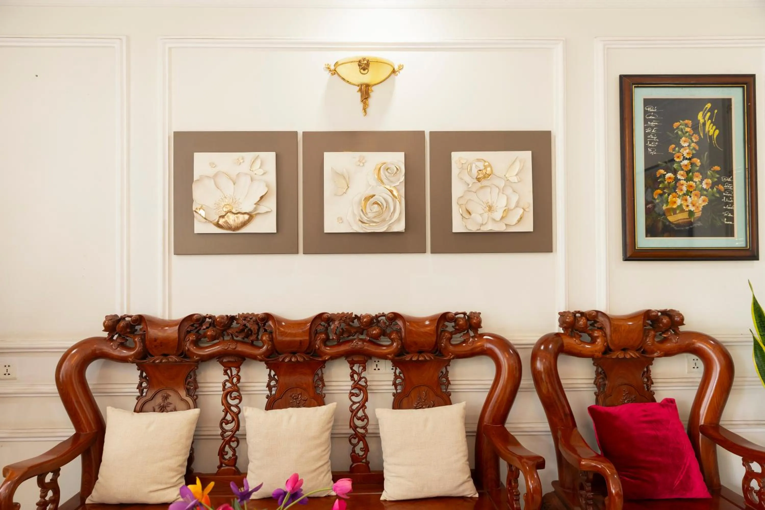 California Saigon Hotel