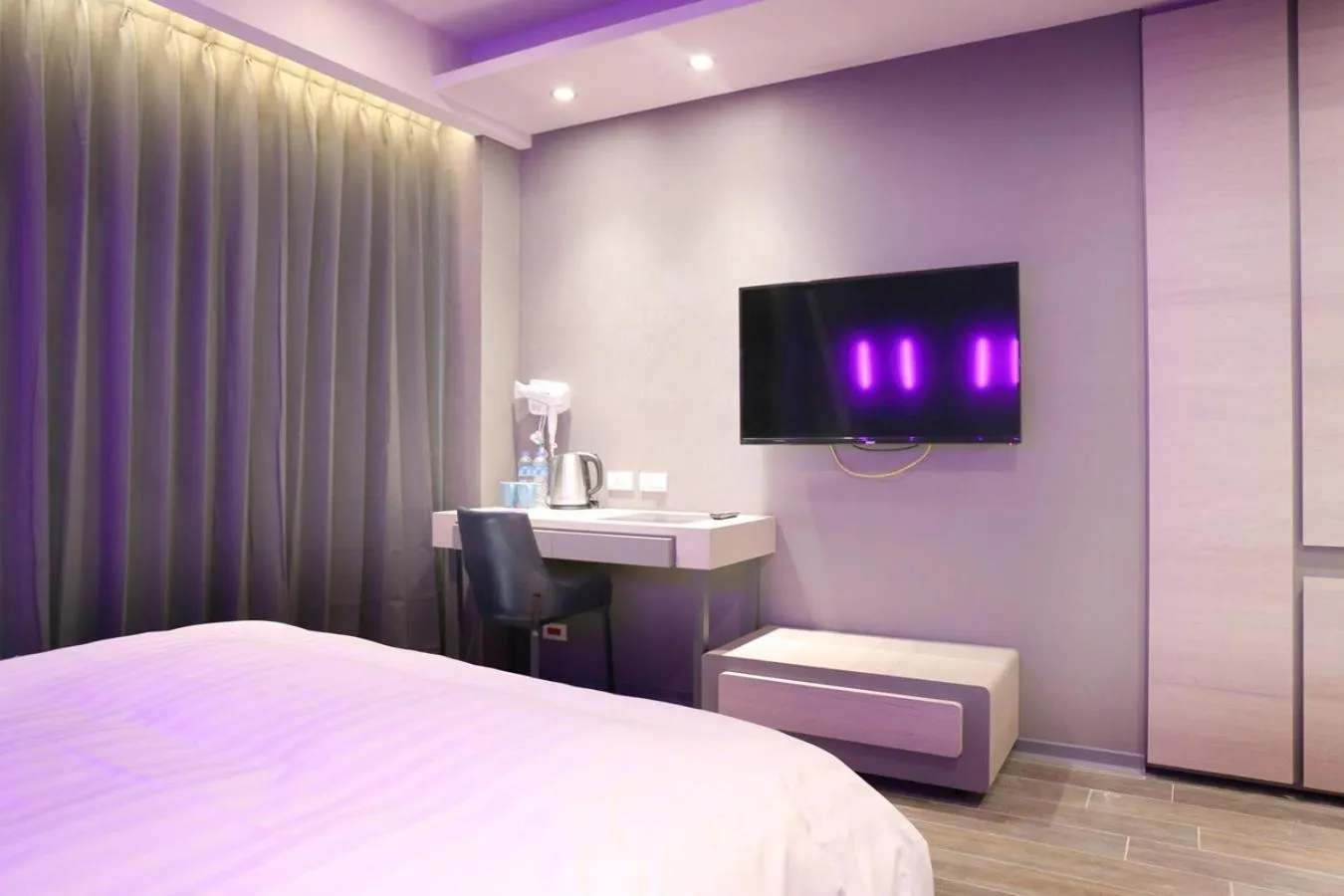 Bed in KIWI SHARE HOTEL ZHONGLI