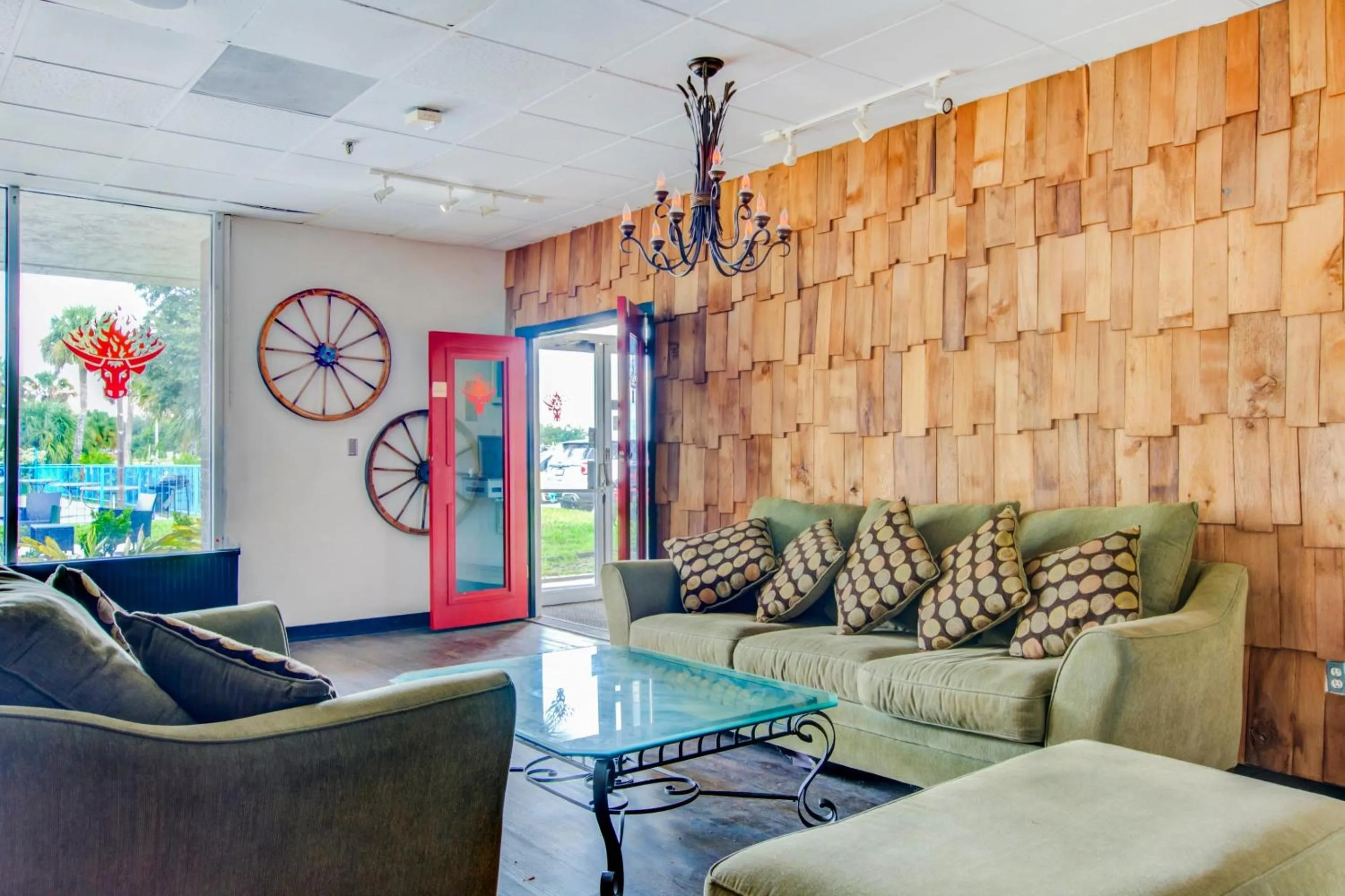 Lobby or reception in OYO Hotel Dundee By Crystal Lake