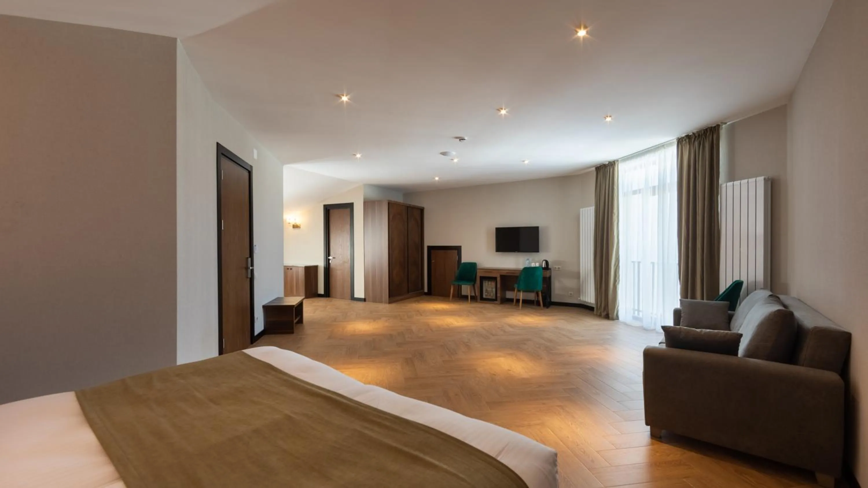 Living room, Bed in KOMOREBI BAKURIANI RESORT