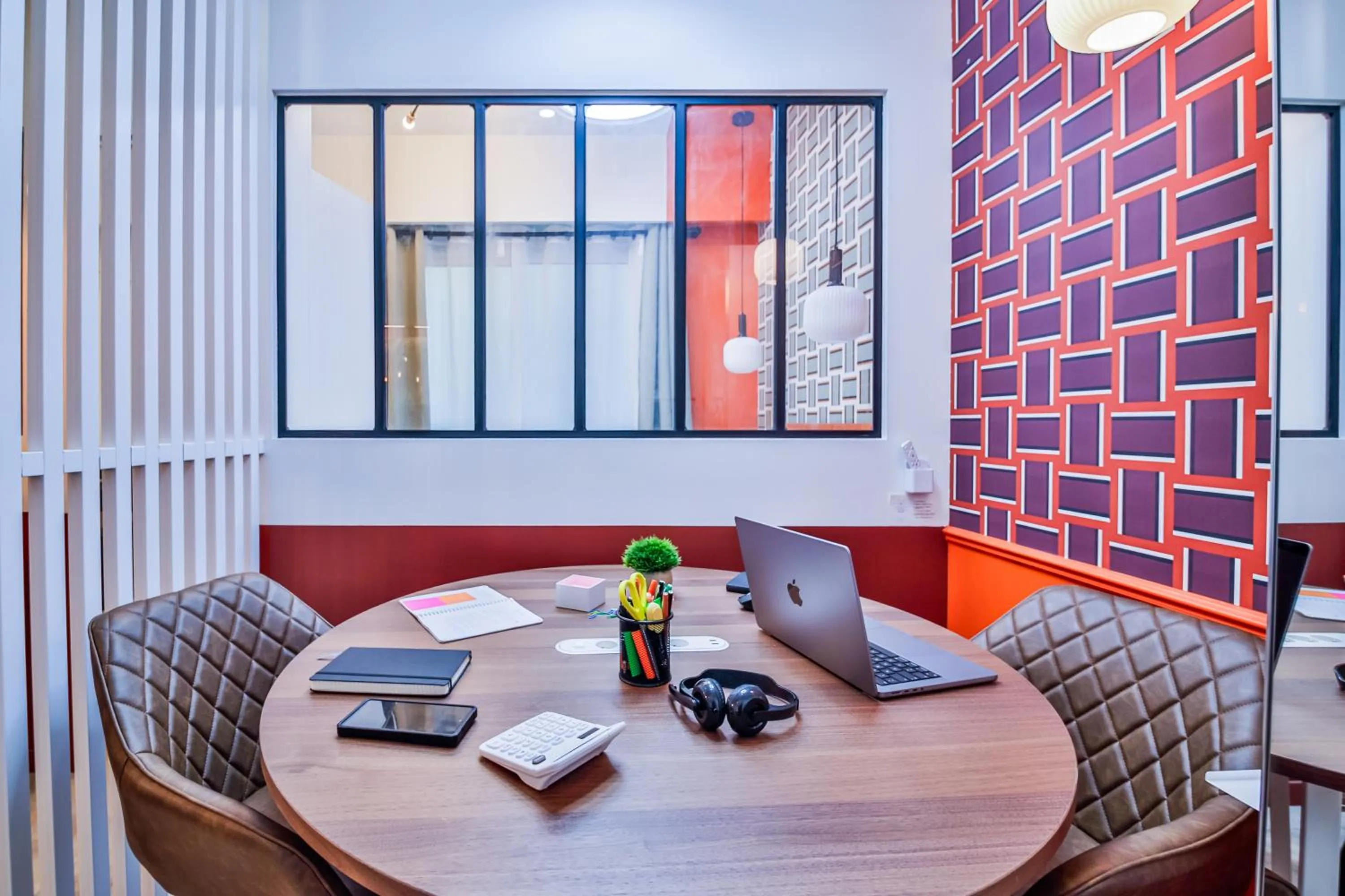 Seating area in WS Tour Eiffel - Nicolo