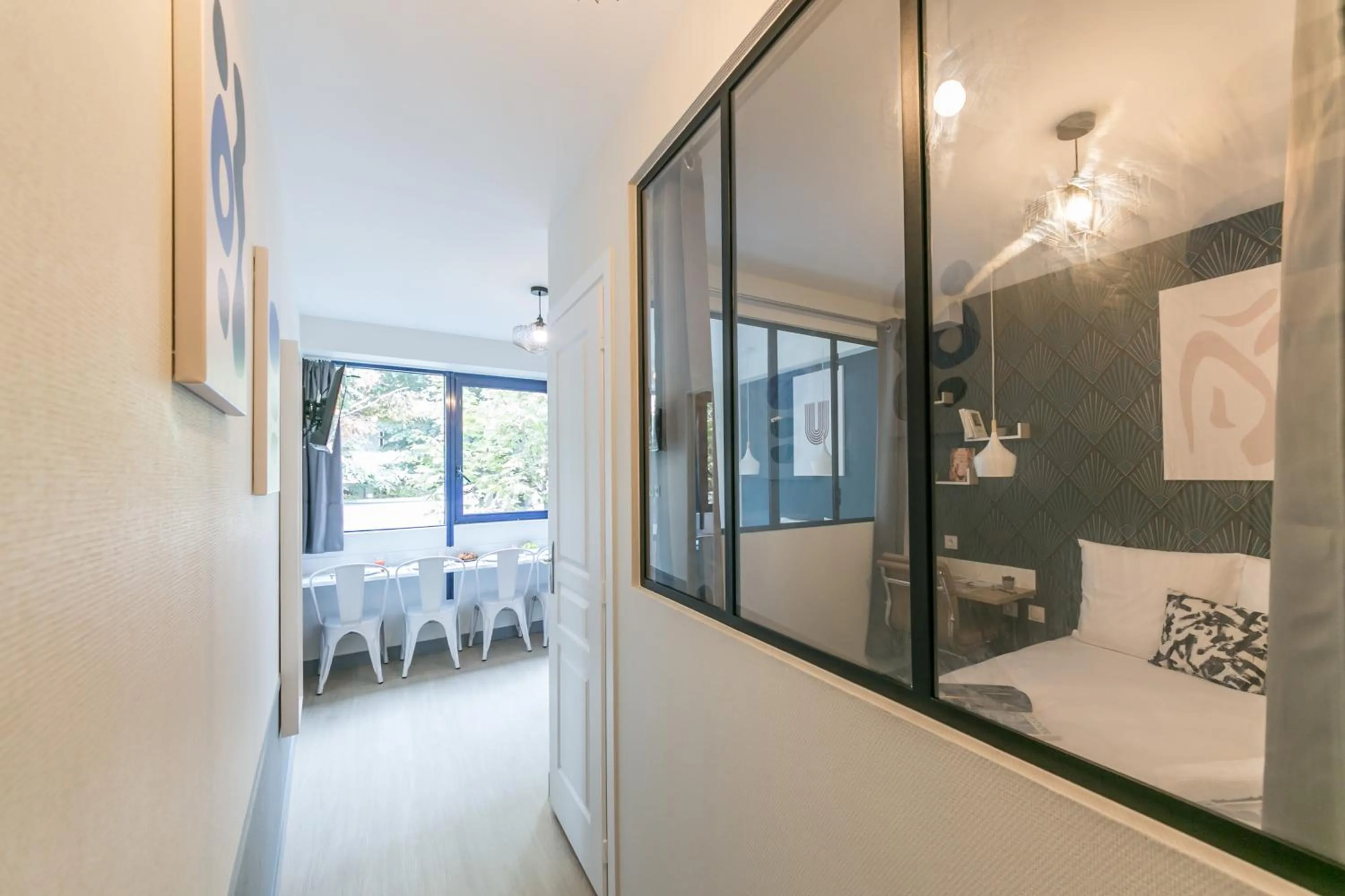 Decorative detail, Bed in WS Tour Eiffel - Nicolo