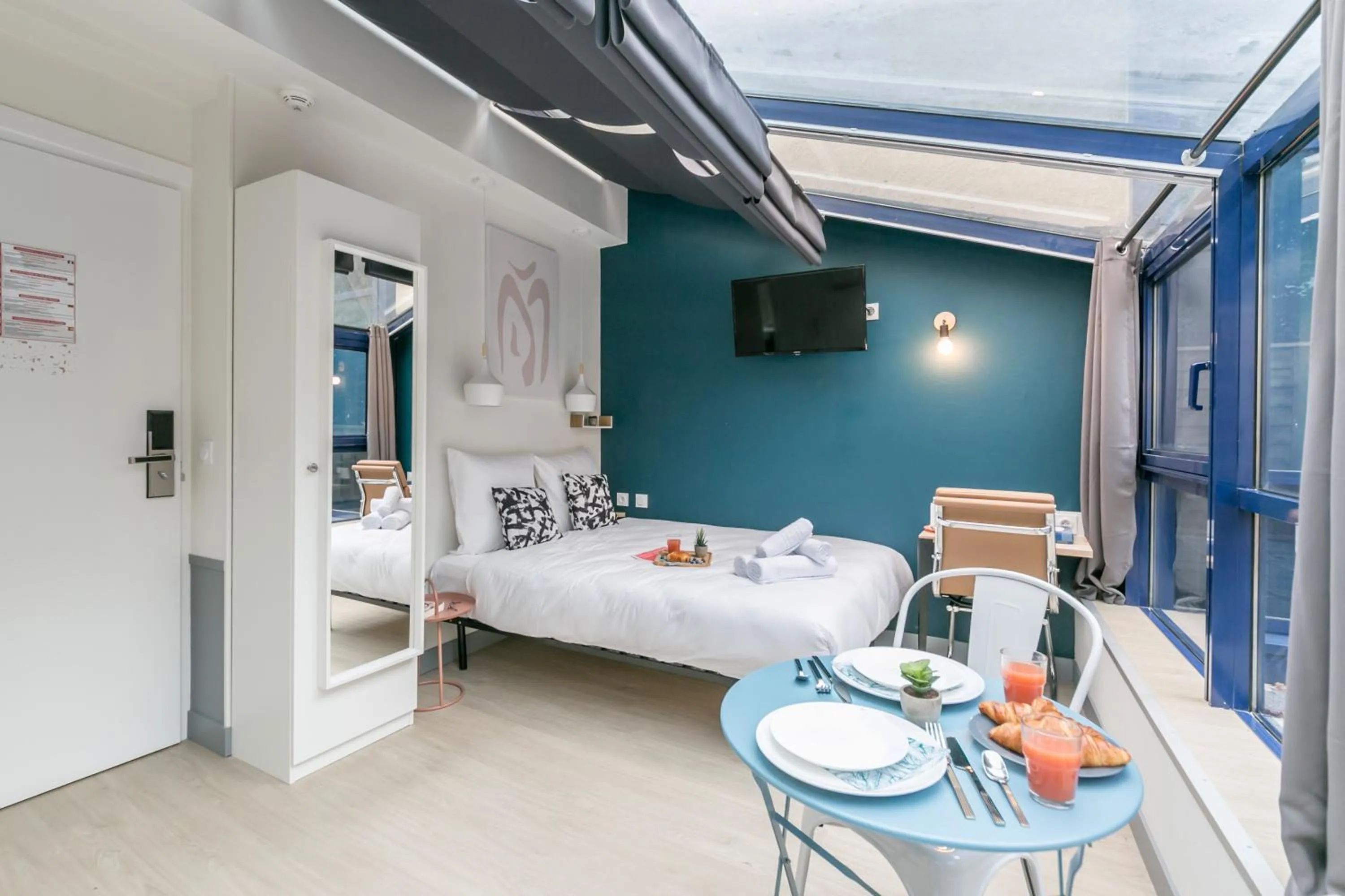 Bedroom, Bed in WS Tour Eiffel - Nicolo