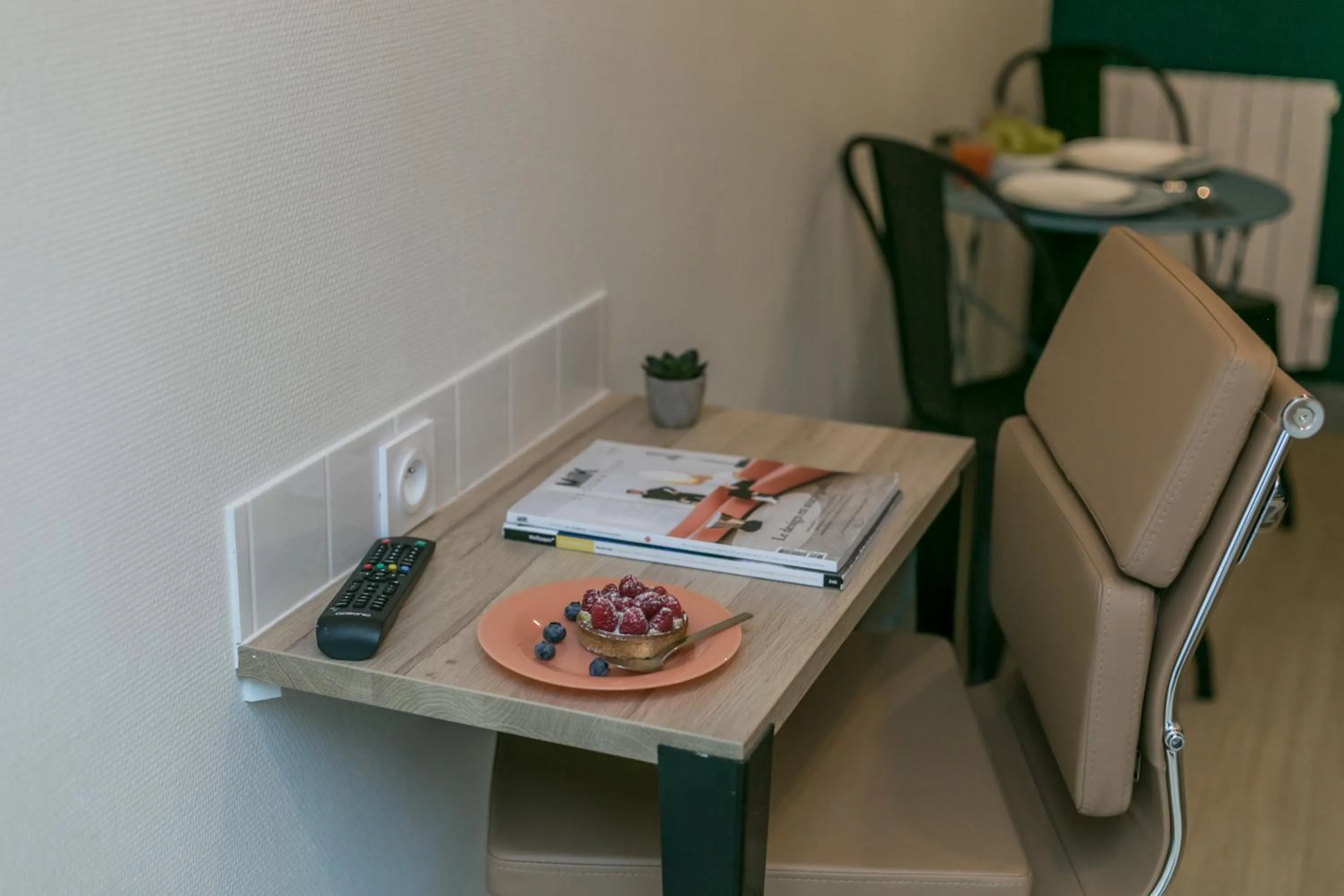 Seating area in WS Tour Eiffel - Nicolo