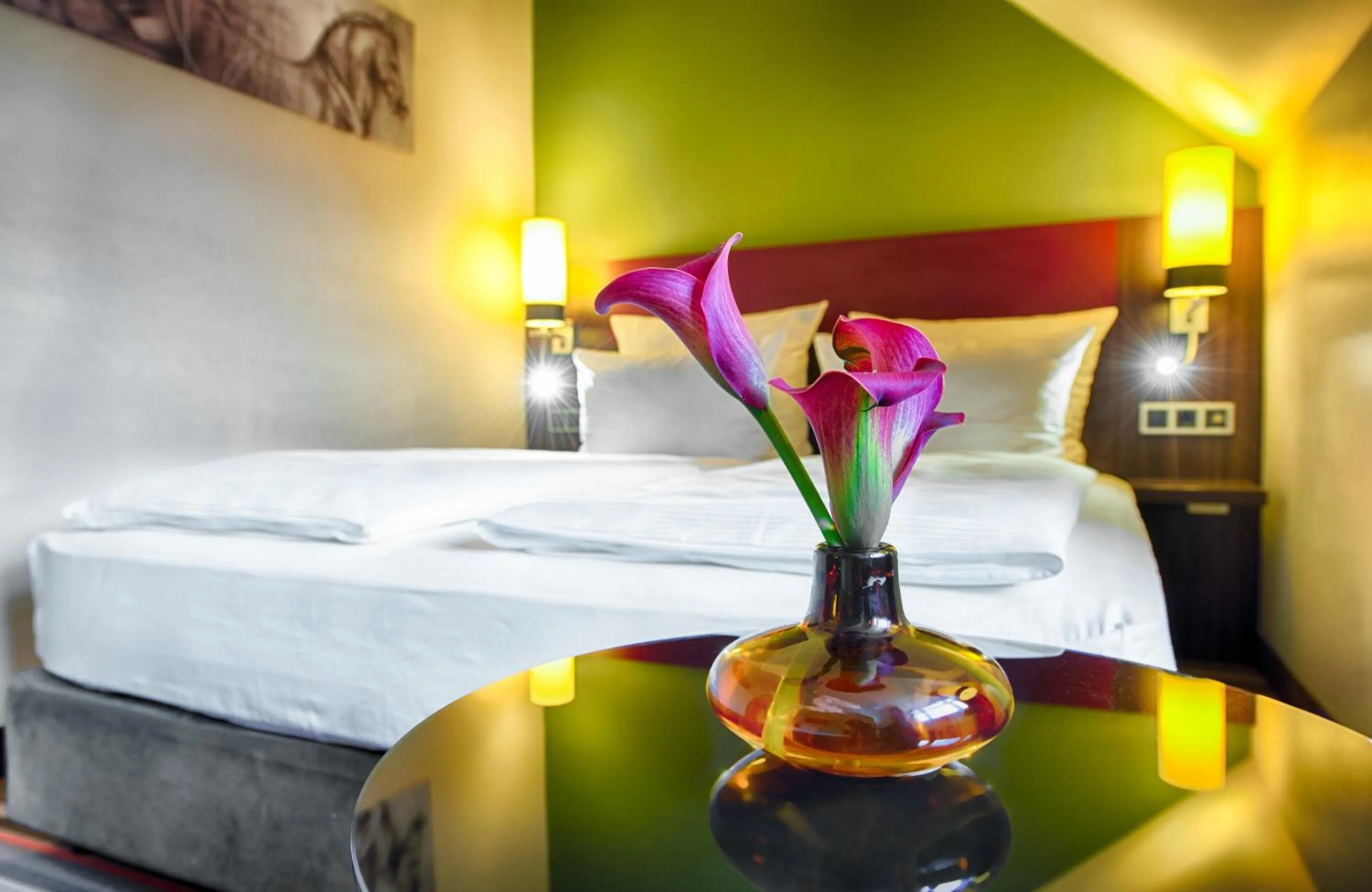 Photo of the whole room, Bed in Leonardo Hotel & Residenz München