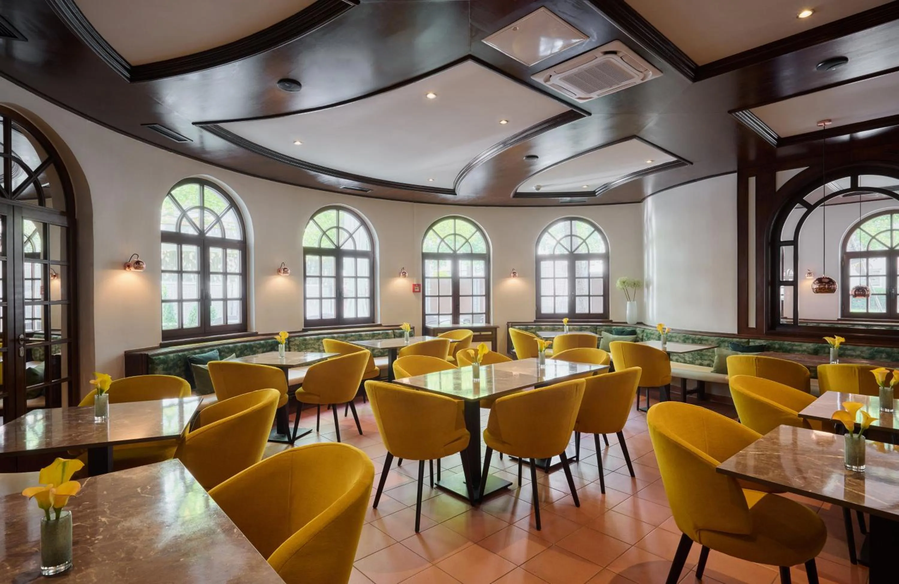 Breakfast in Leonardo Hotel & Residenz München