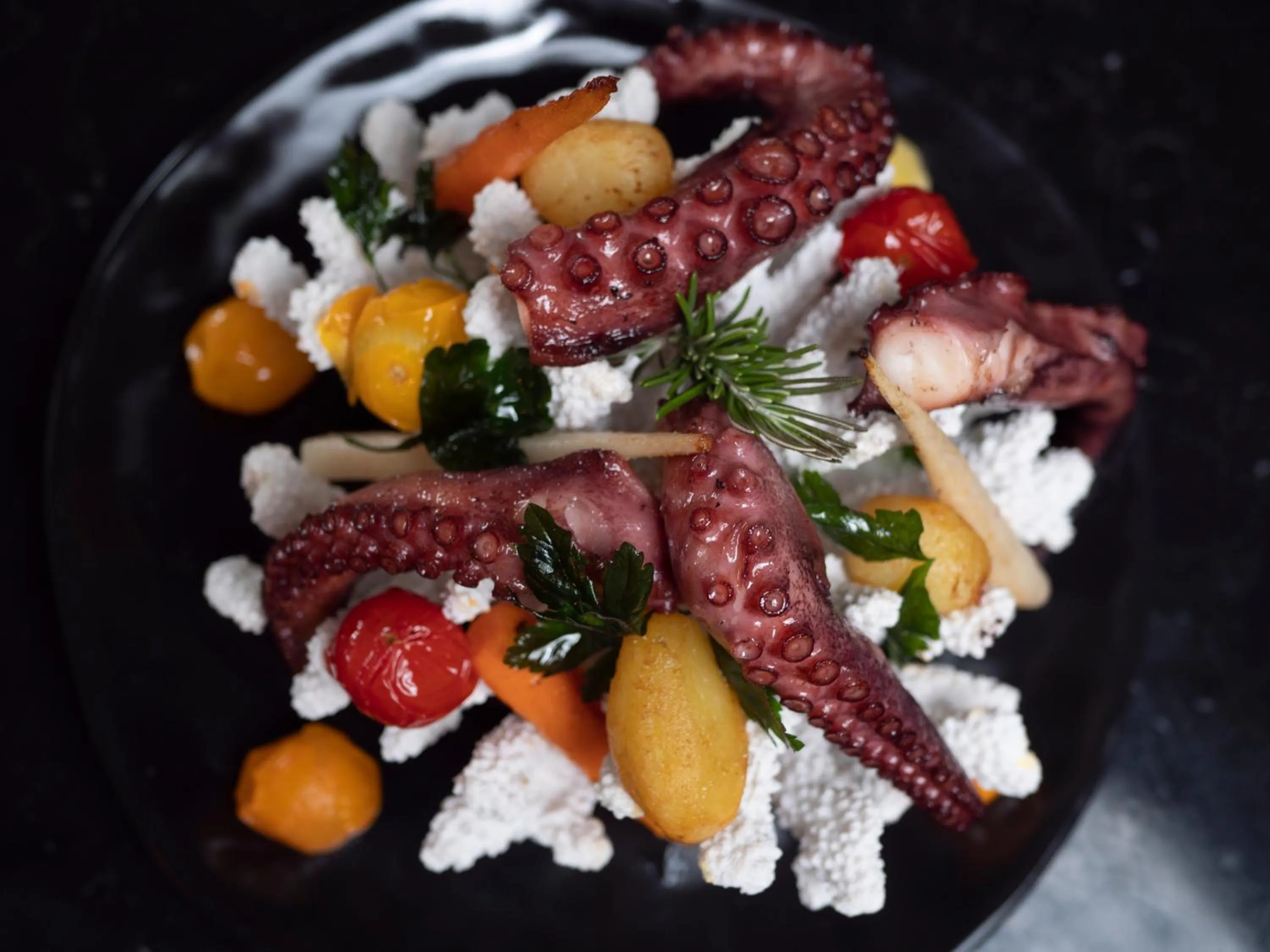 Restaurant/places to eat in Vivid Blue Serenity Resort