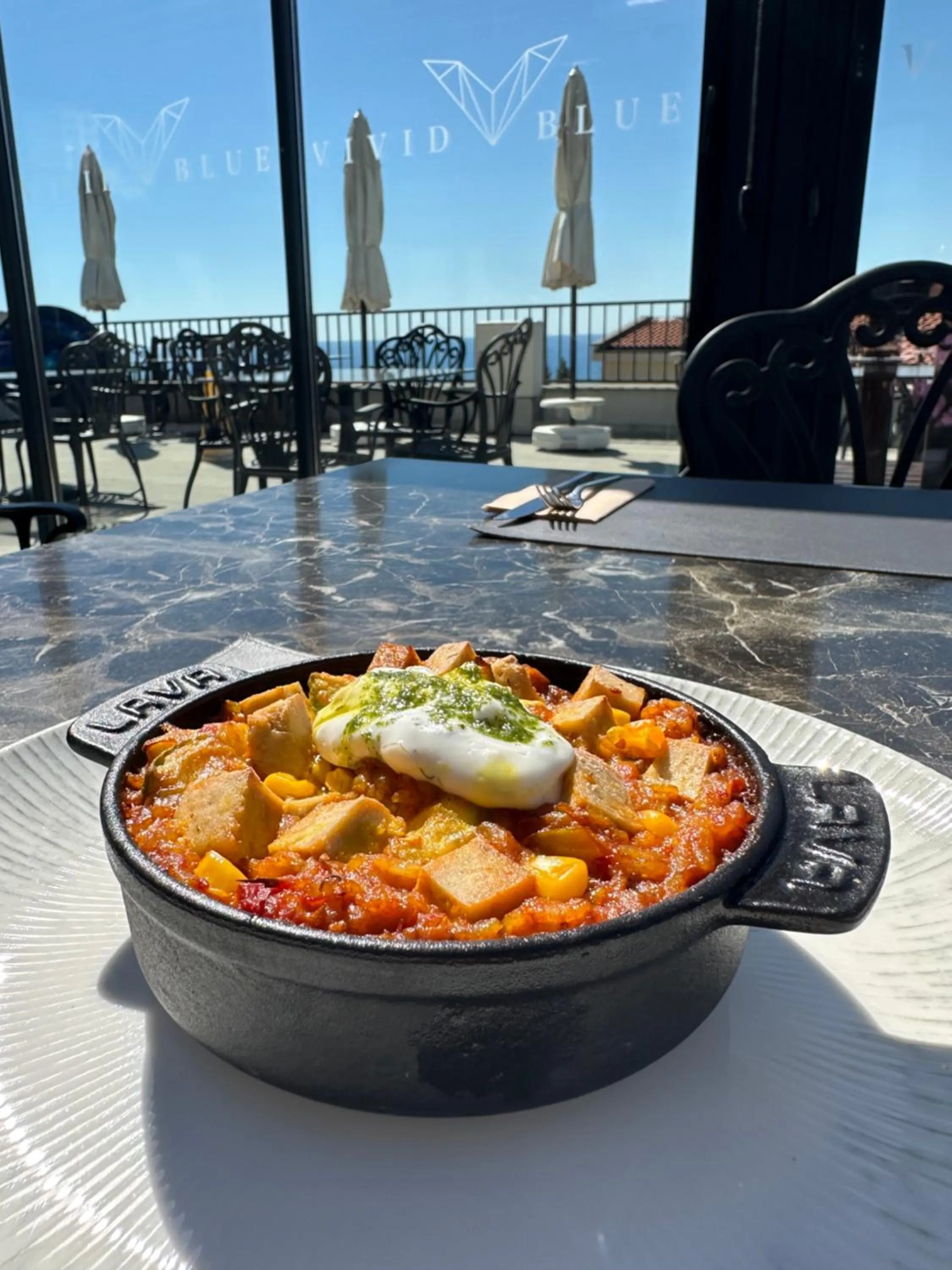 Restaurant/places to eat in Vivid Blue Serenity Resort