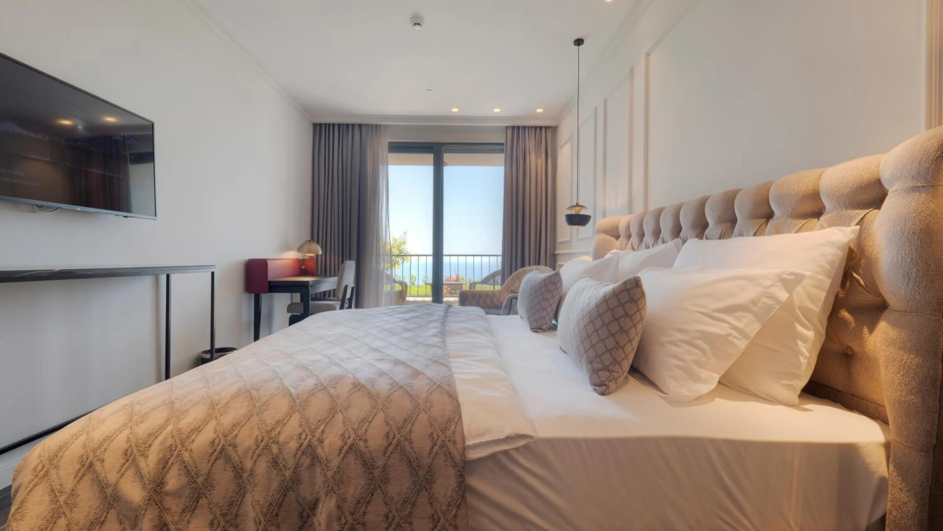 Bedroom, Bed in Vivid Blue Serenity Resort