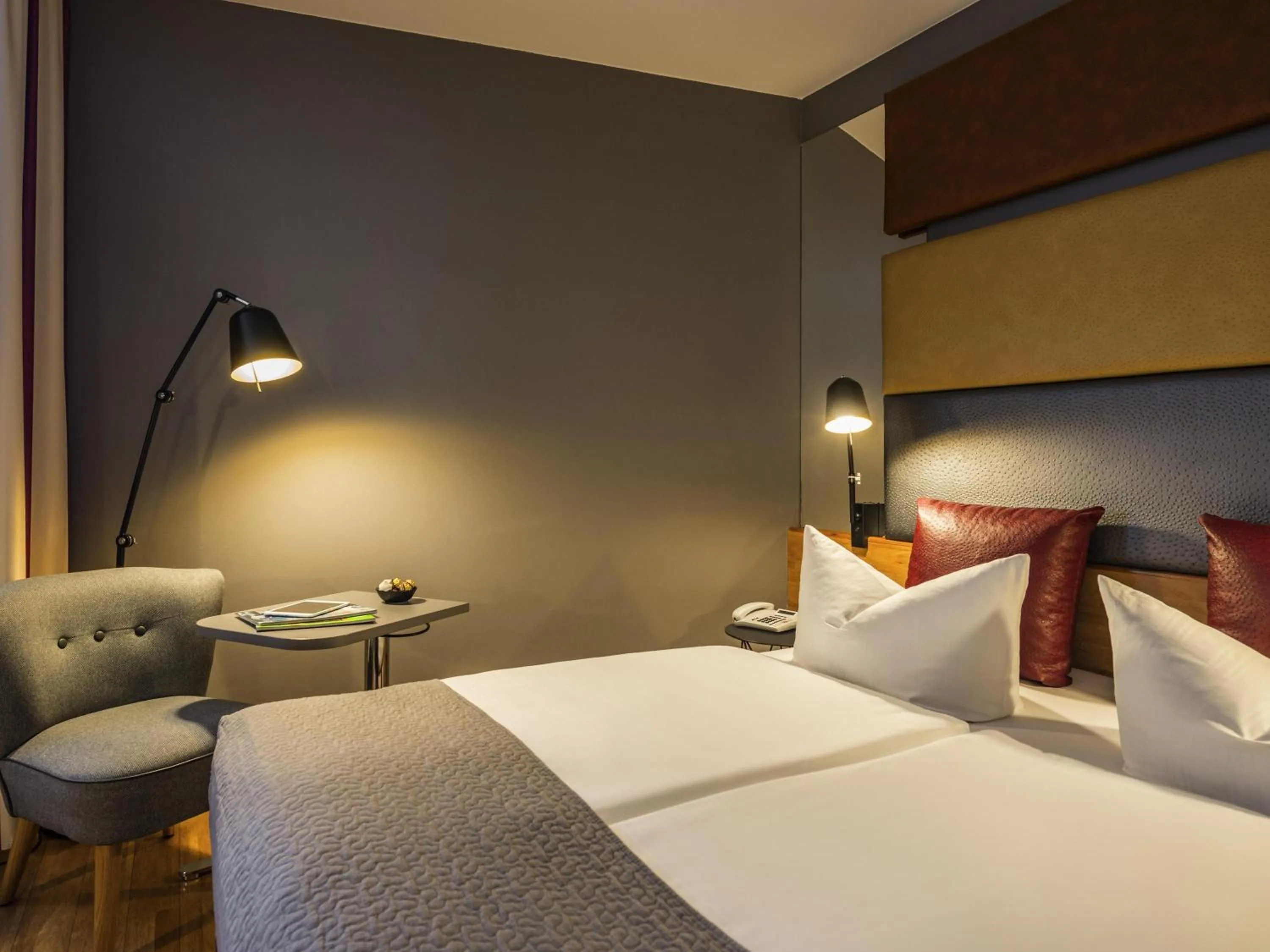 Bedroom, Bed in Mercure Hotel Berlin Zentrum Superior