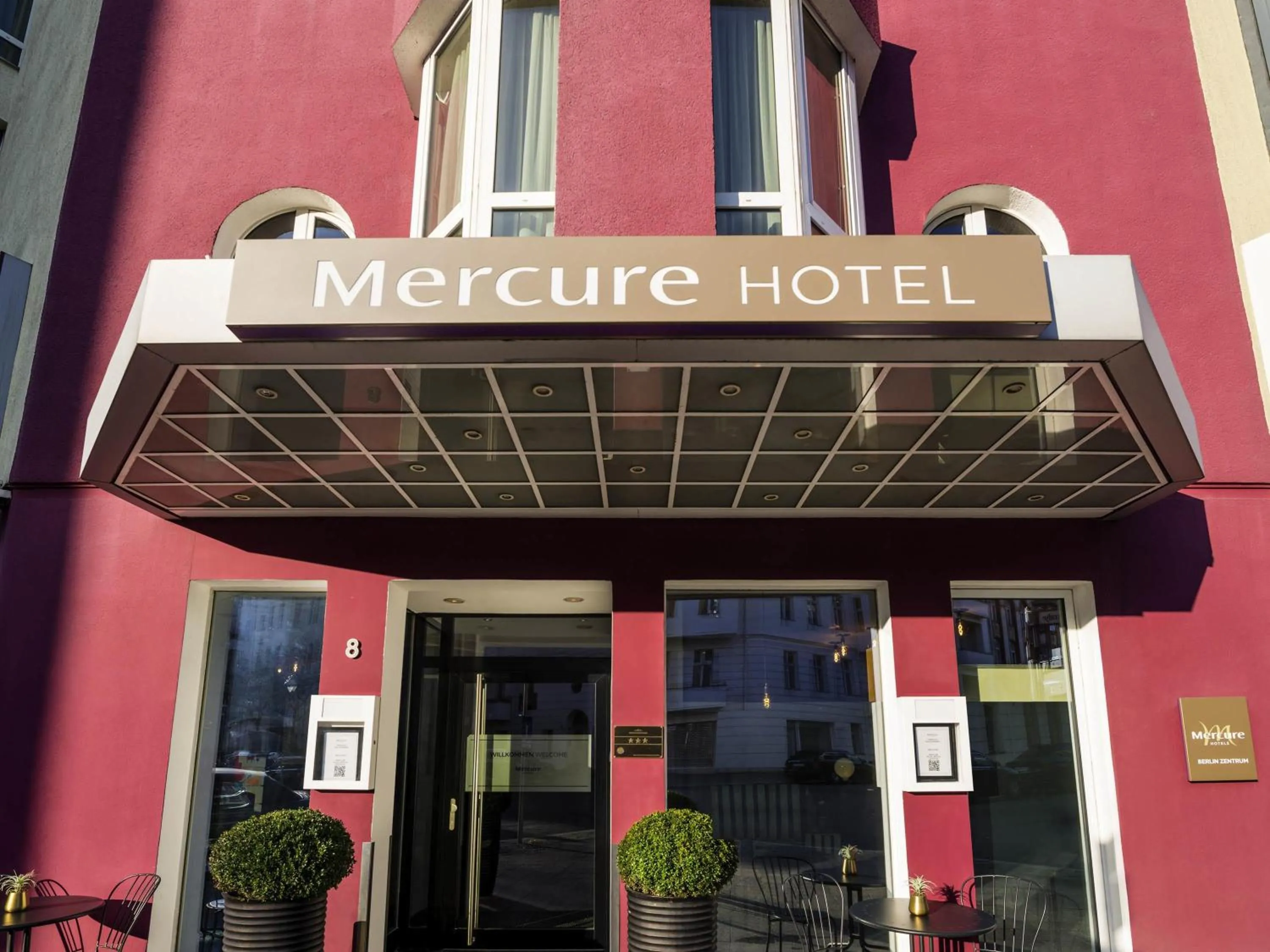 Property building in Mercure Hotel Berlin Zentrum Superior