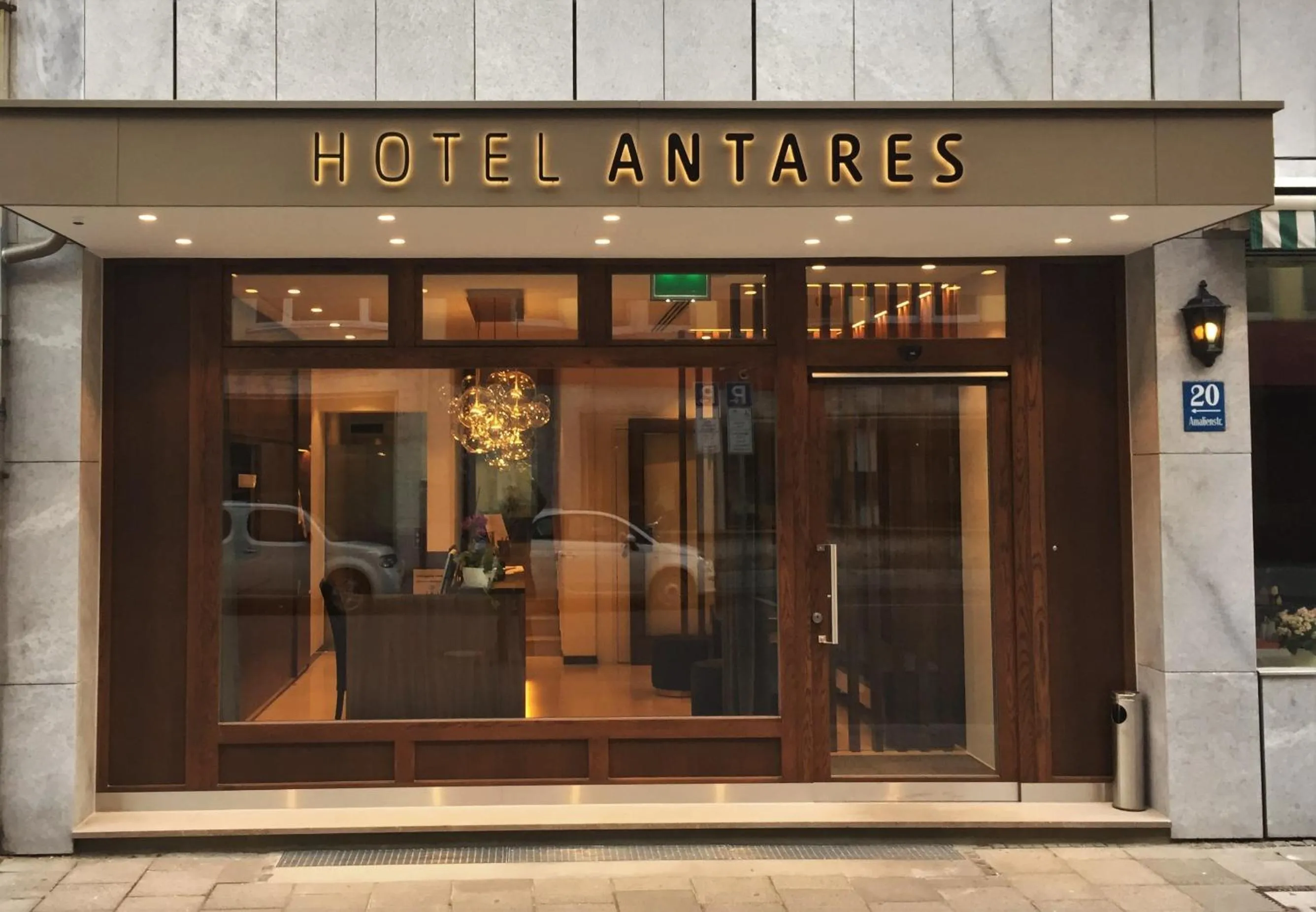 Facade/entrance in Hotel Antares München