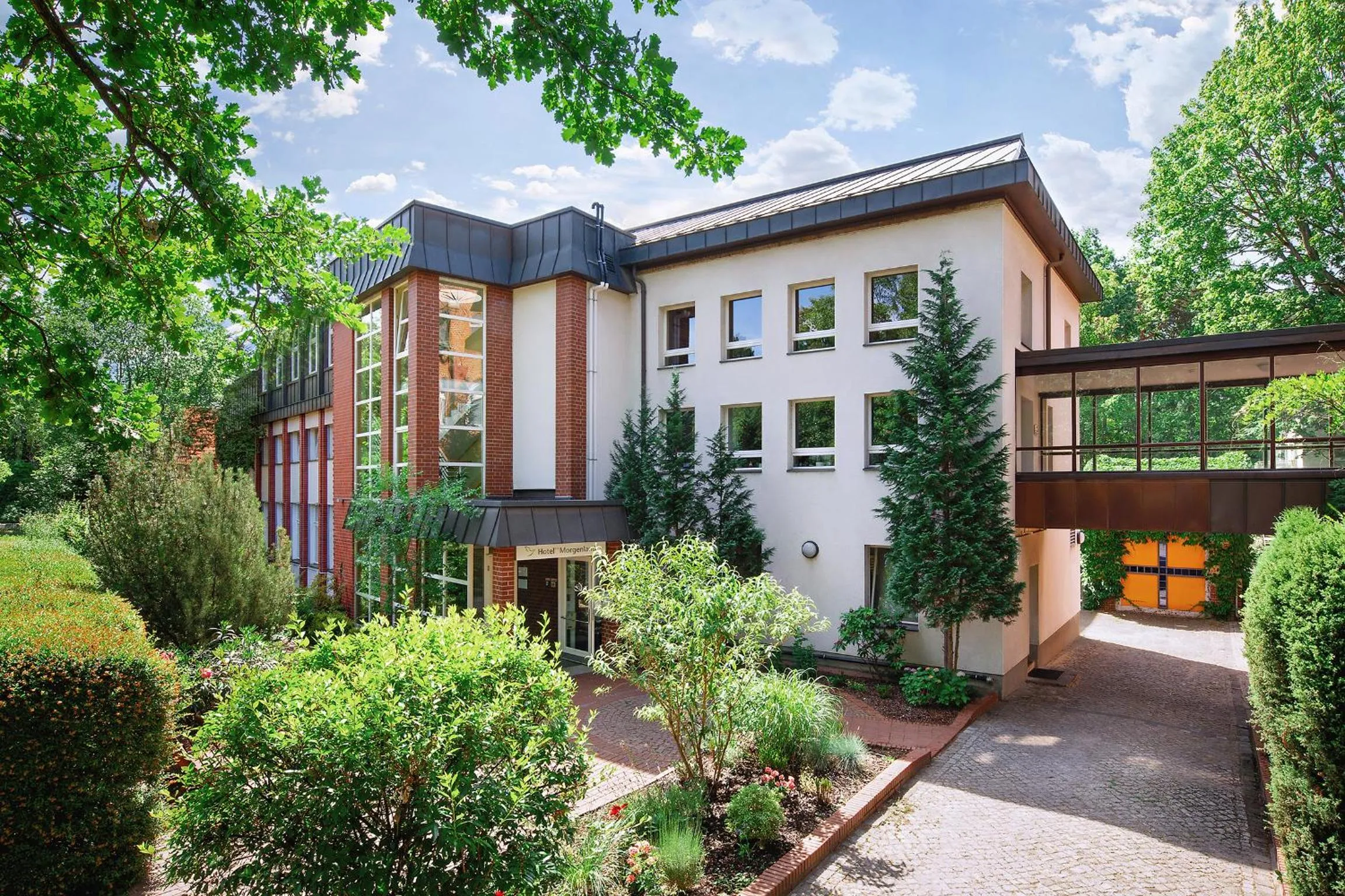 Facade/entrance in Hotel Morgenland