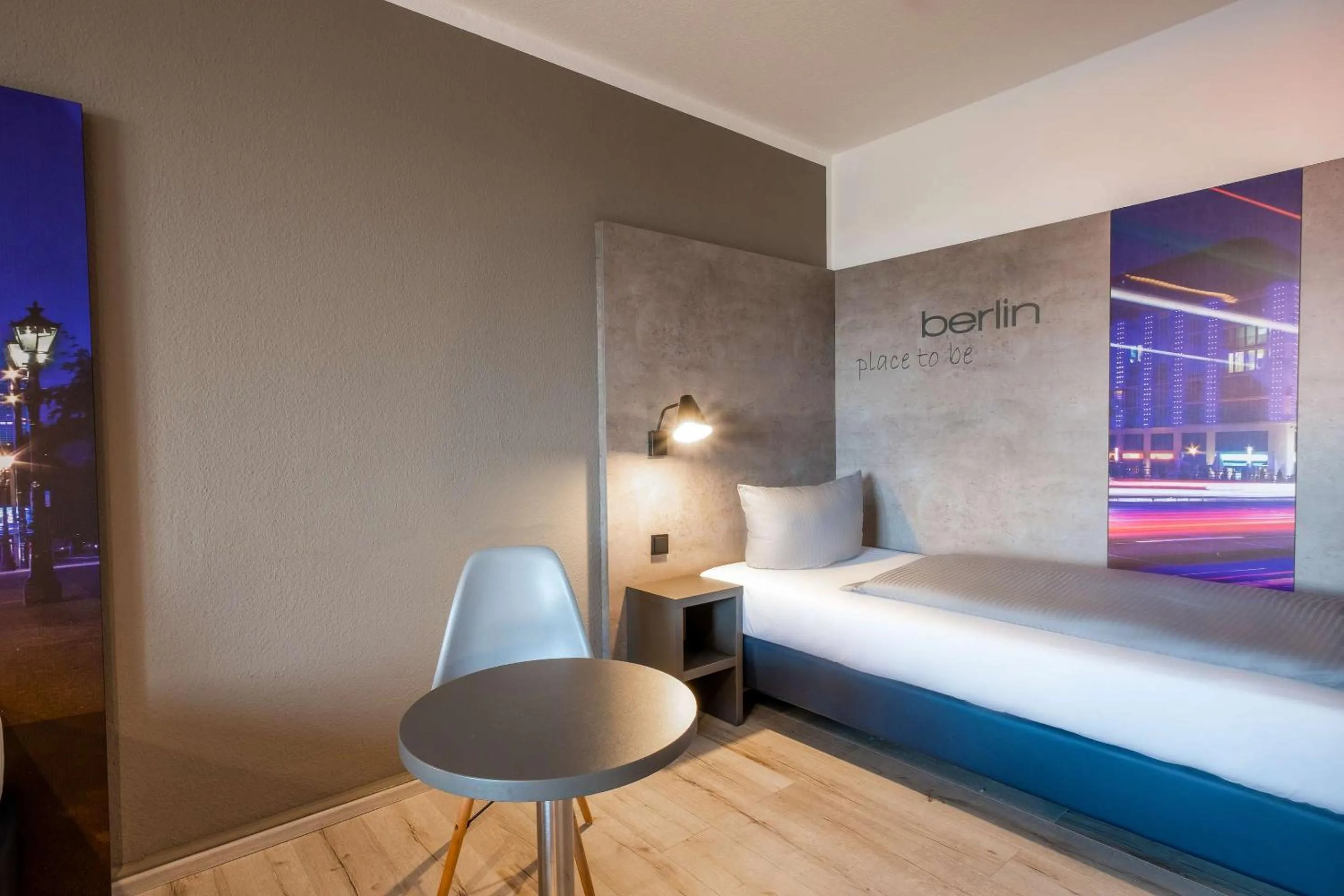 Bedroom, Bed in Comfort Hotel Lichtenberg