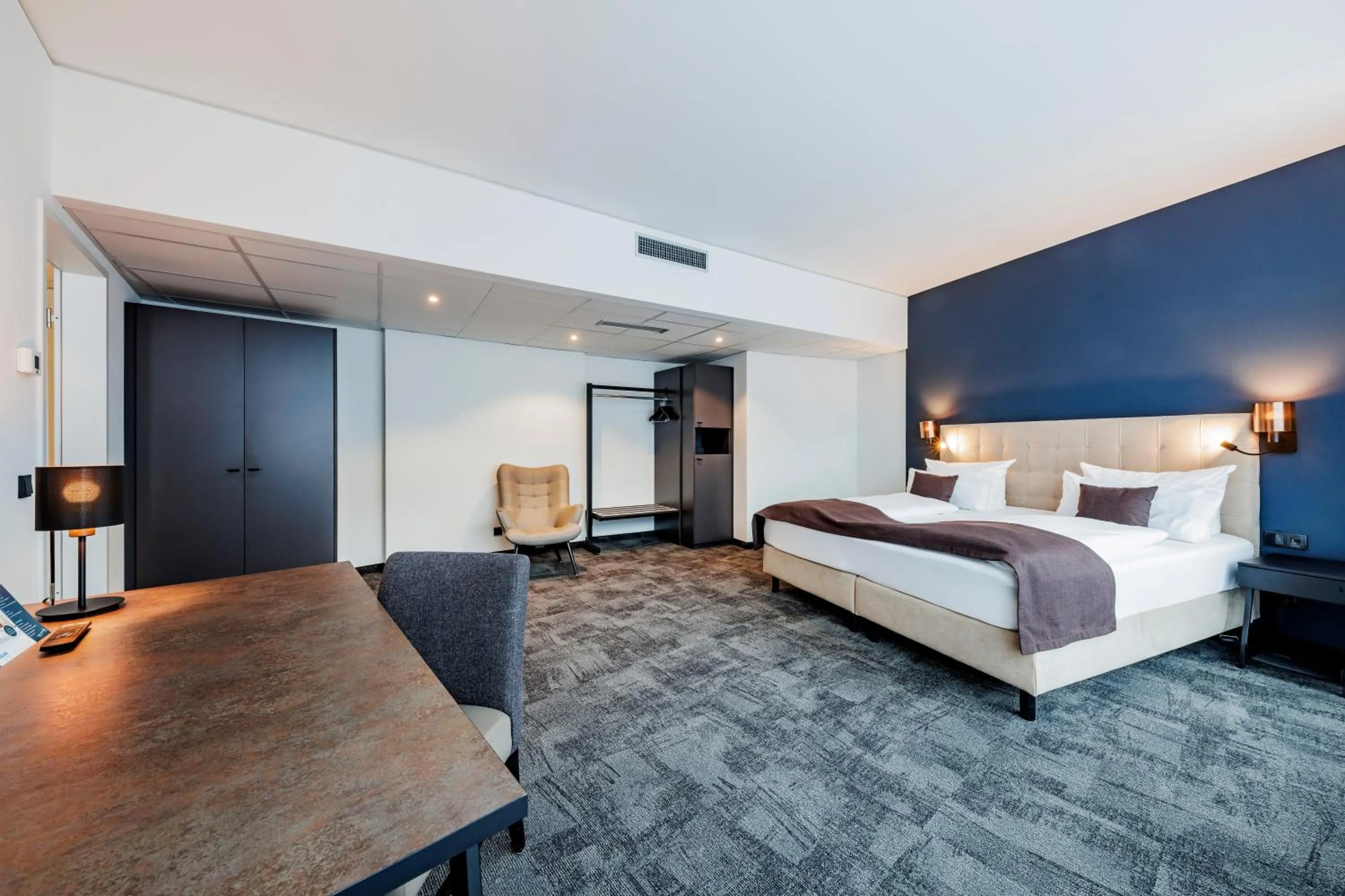 Bed in Hotel am Borsigturm