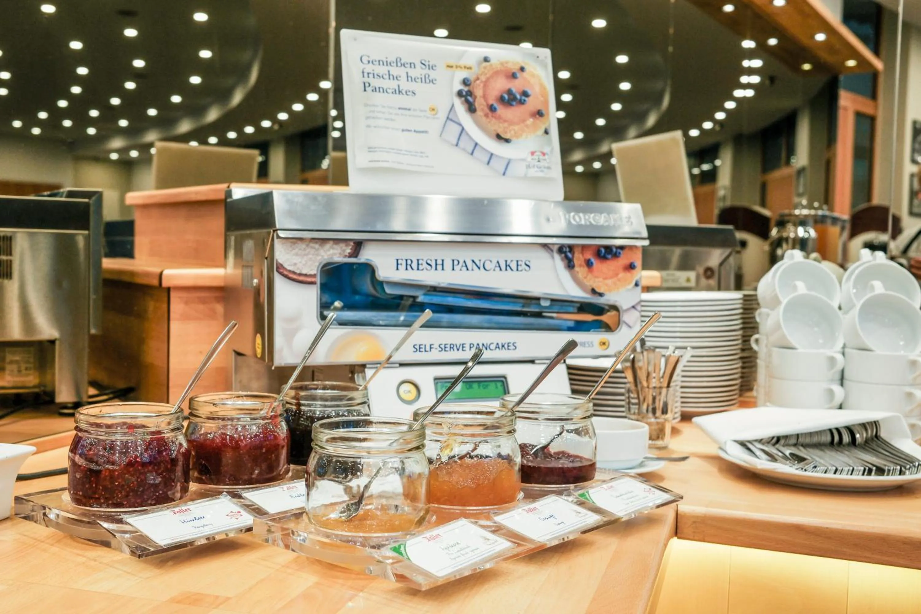 Breakfast in Hotel am Borsigturm