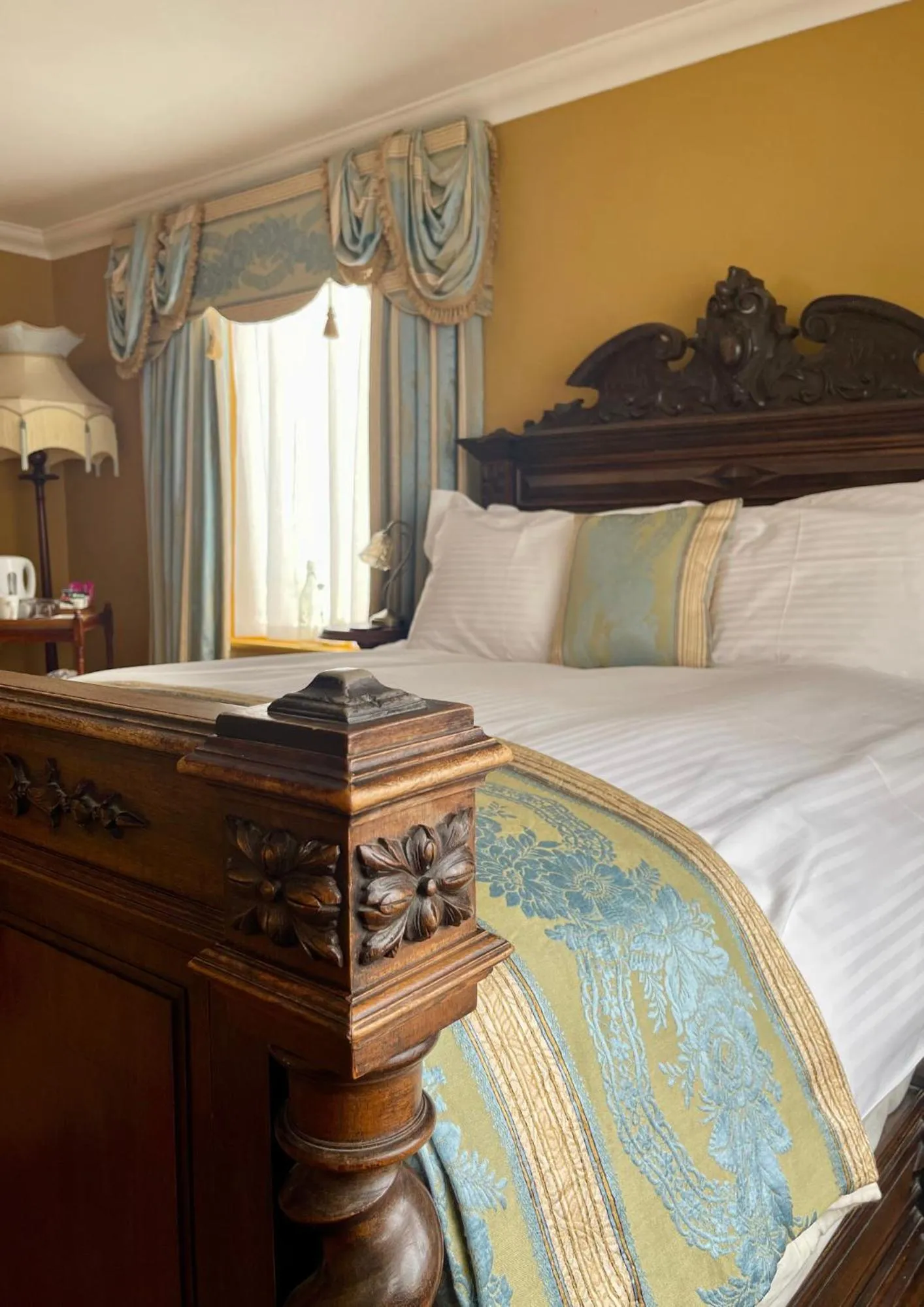 Bed in Ebenezer's Place