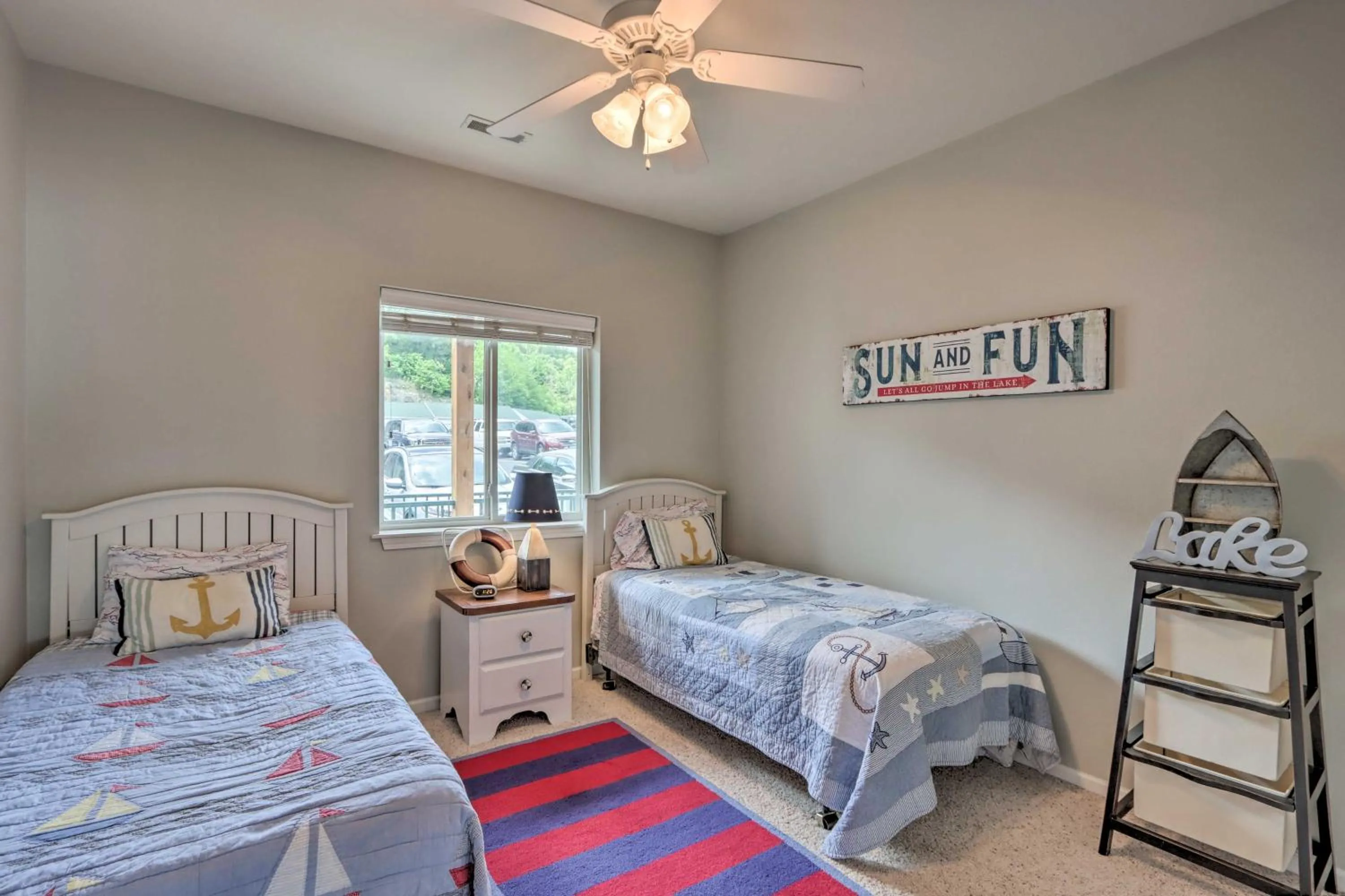Bed in Lakefront Ozark Condo with Balcony and Seasonal Pool!