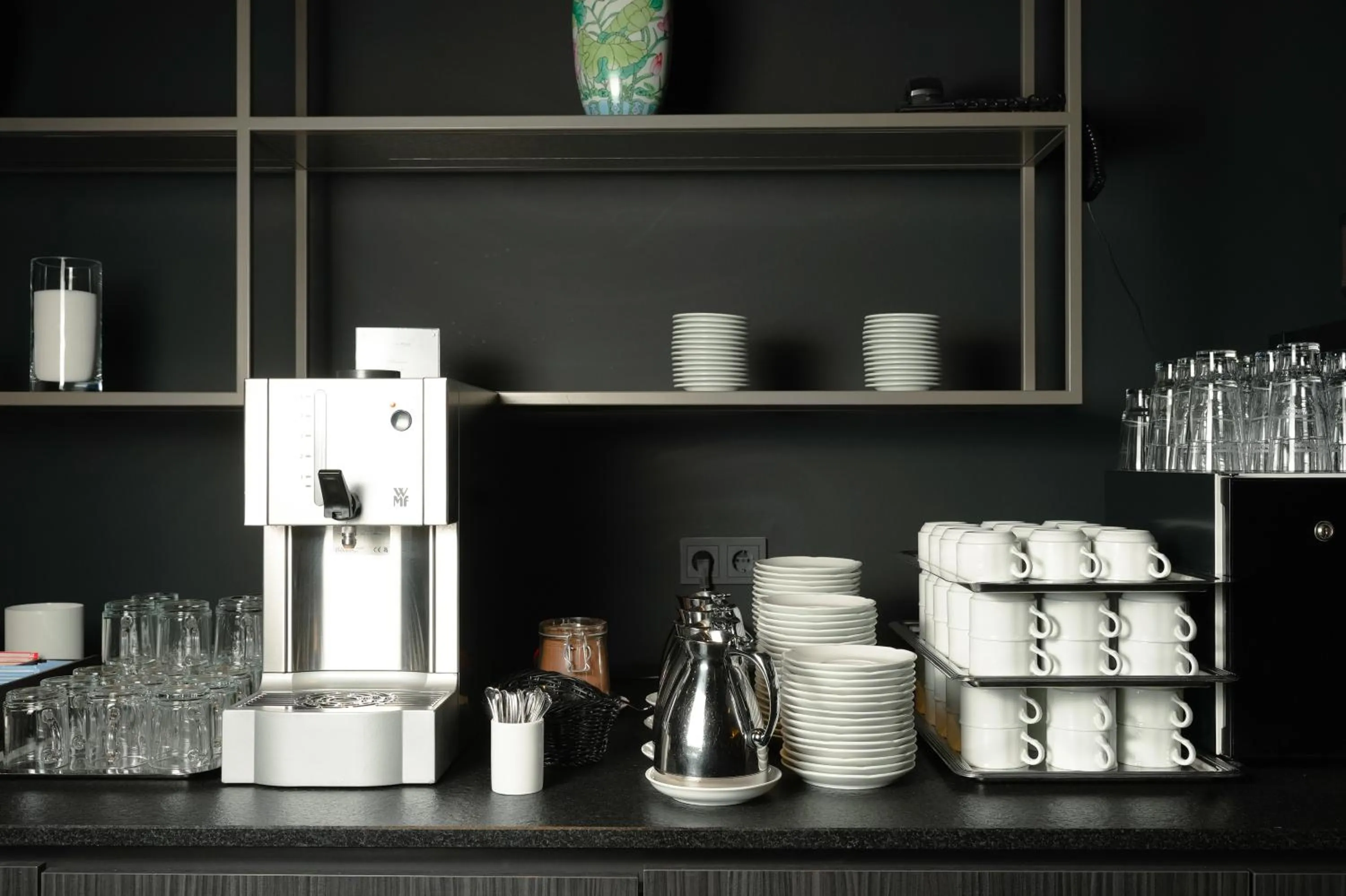 Coffee/tea facilities in Sylter Hof Berlin