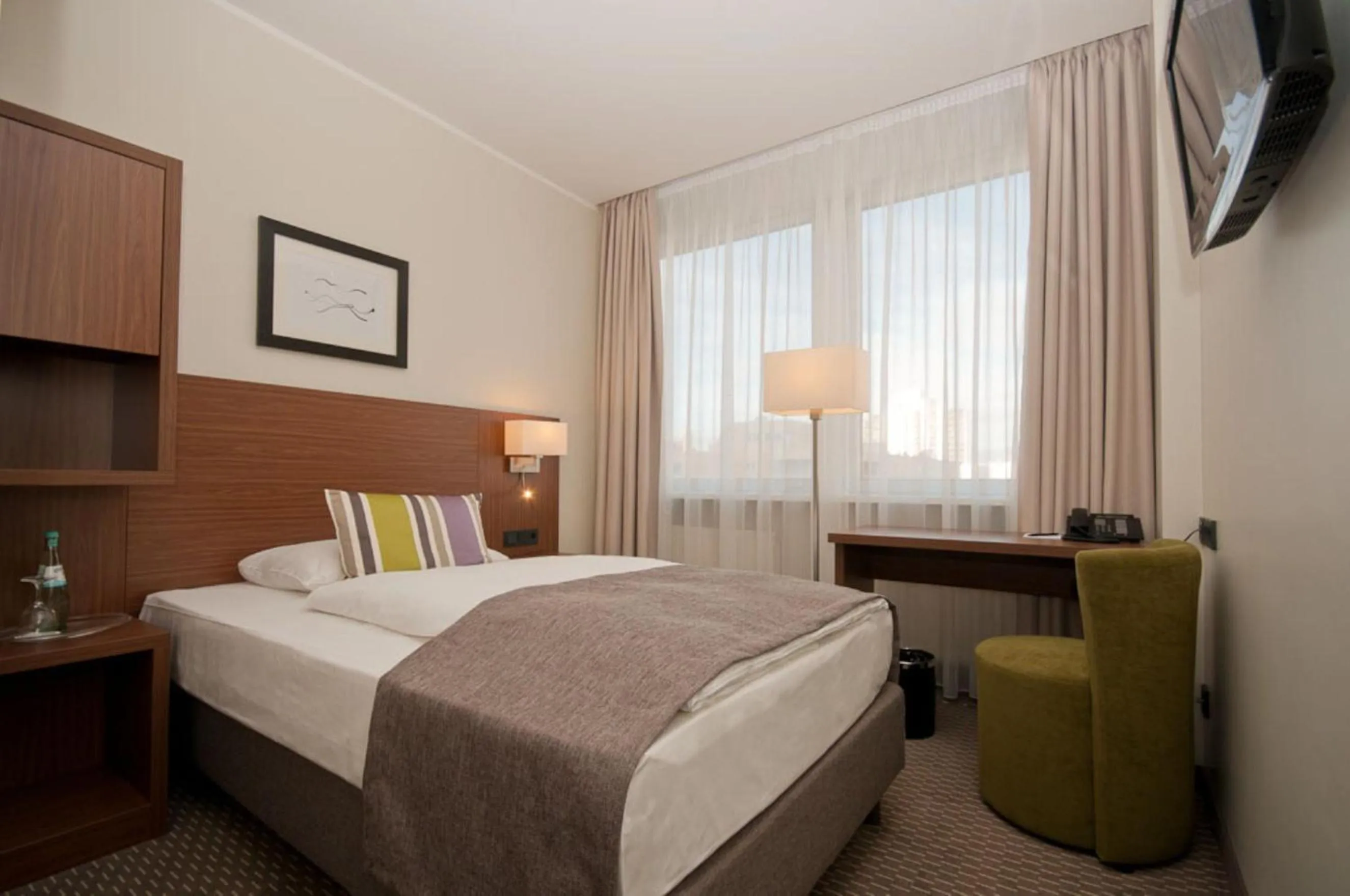 TV and multimedia, Bed in Sylter Hof Berlin