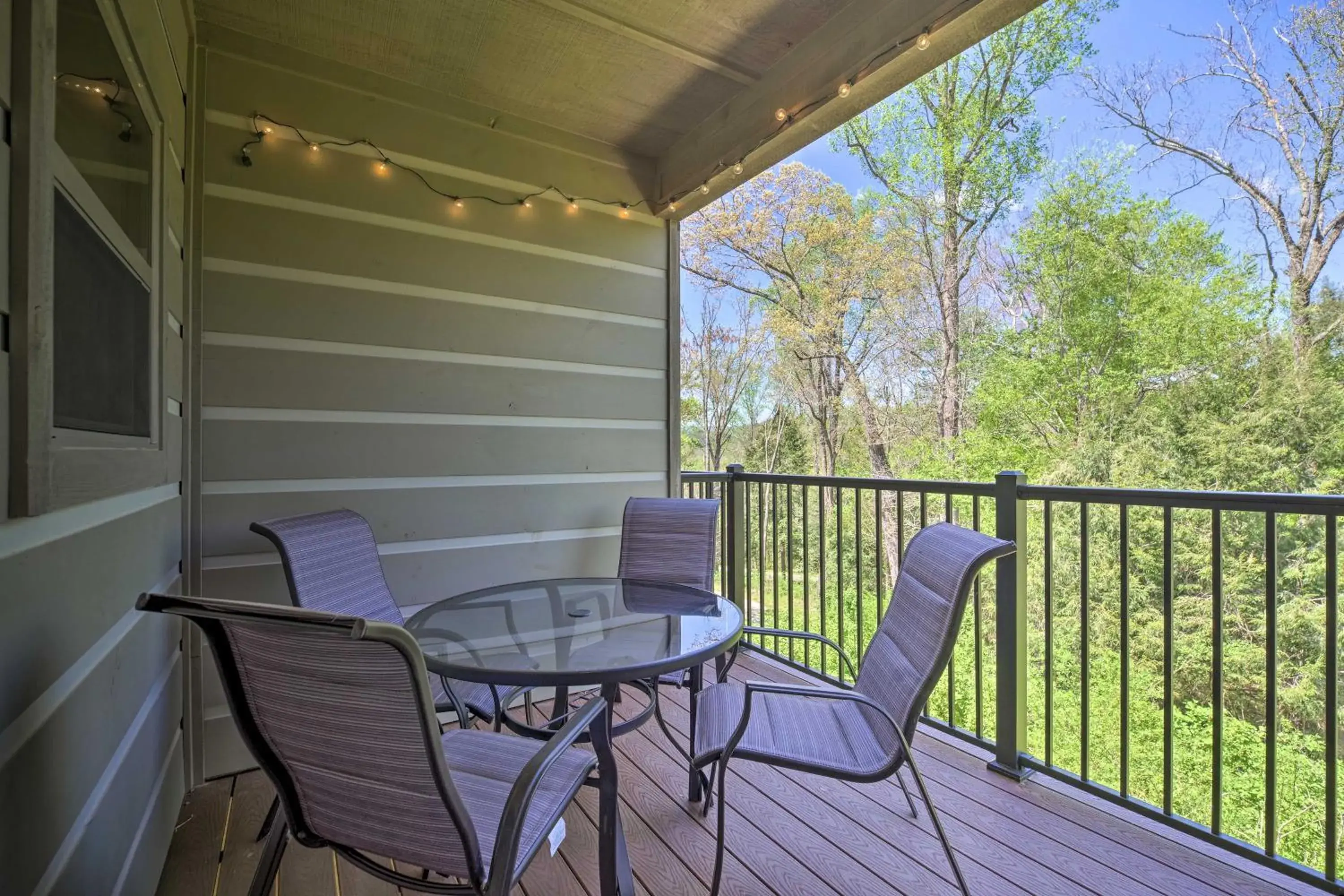Townsend Condo with Pool, Great Smoky Mountain Views Townsend Condo with Pool, Great Smoky Mountain Views