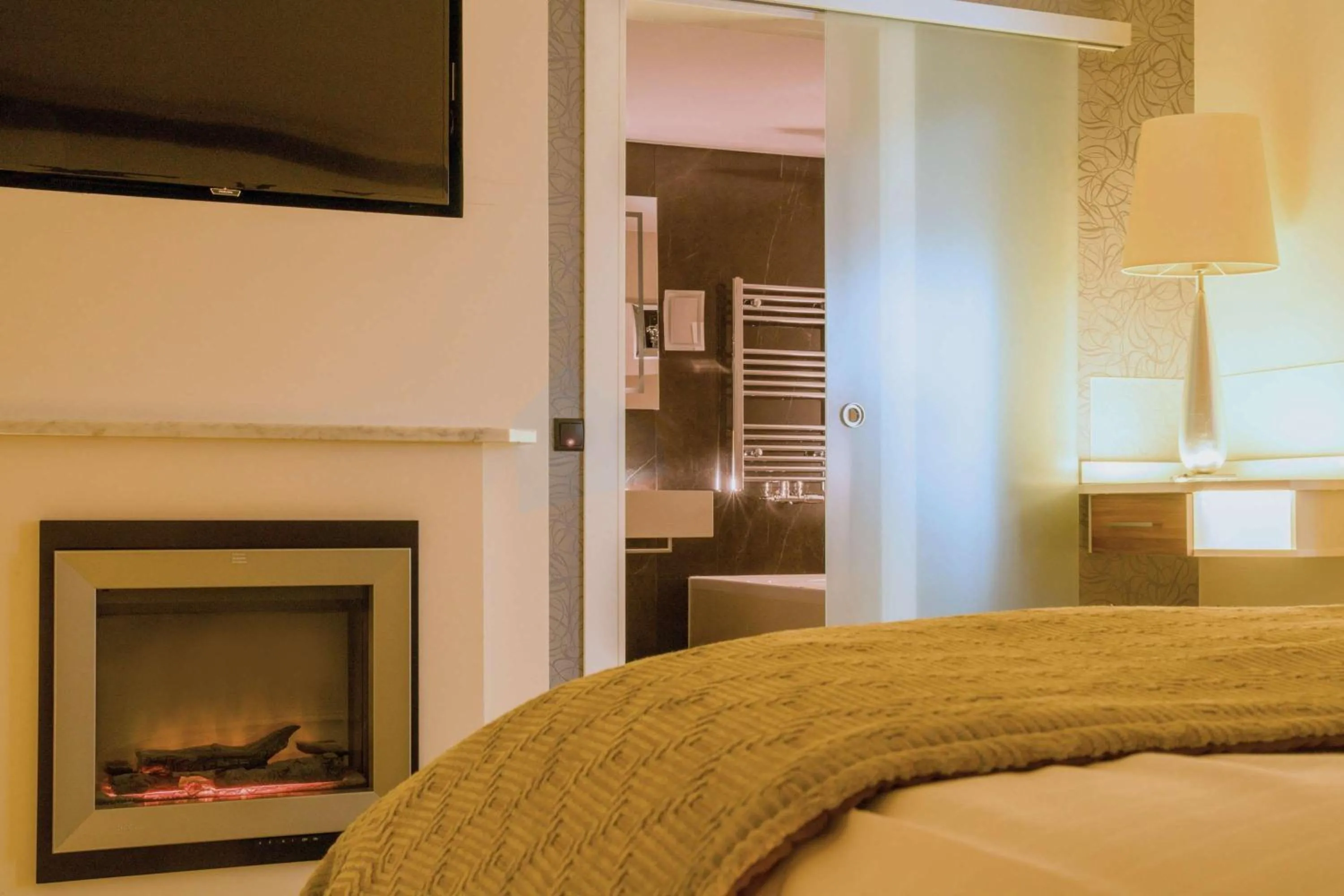 Photo of the whole room, Bed in Best Western Plus Hotel Böttcherhof