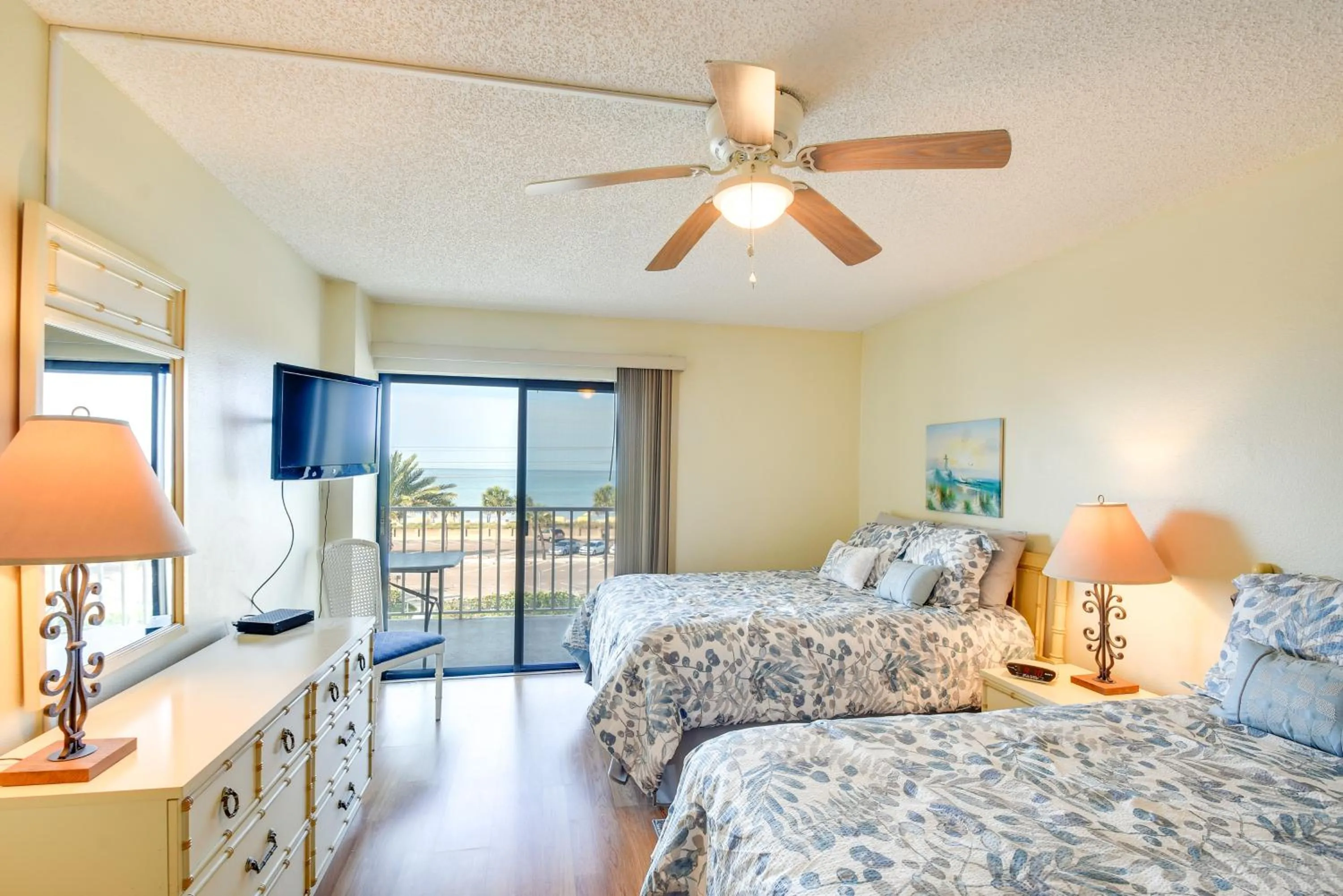 Bed in Walk to Madeira Beach Coastal Condo with Balcony