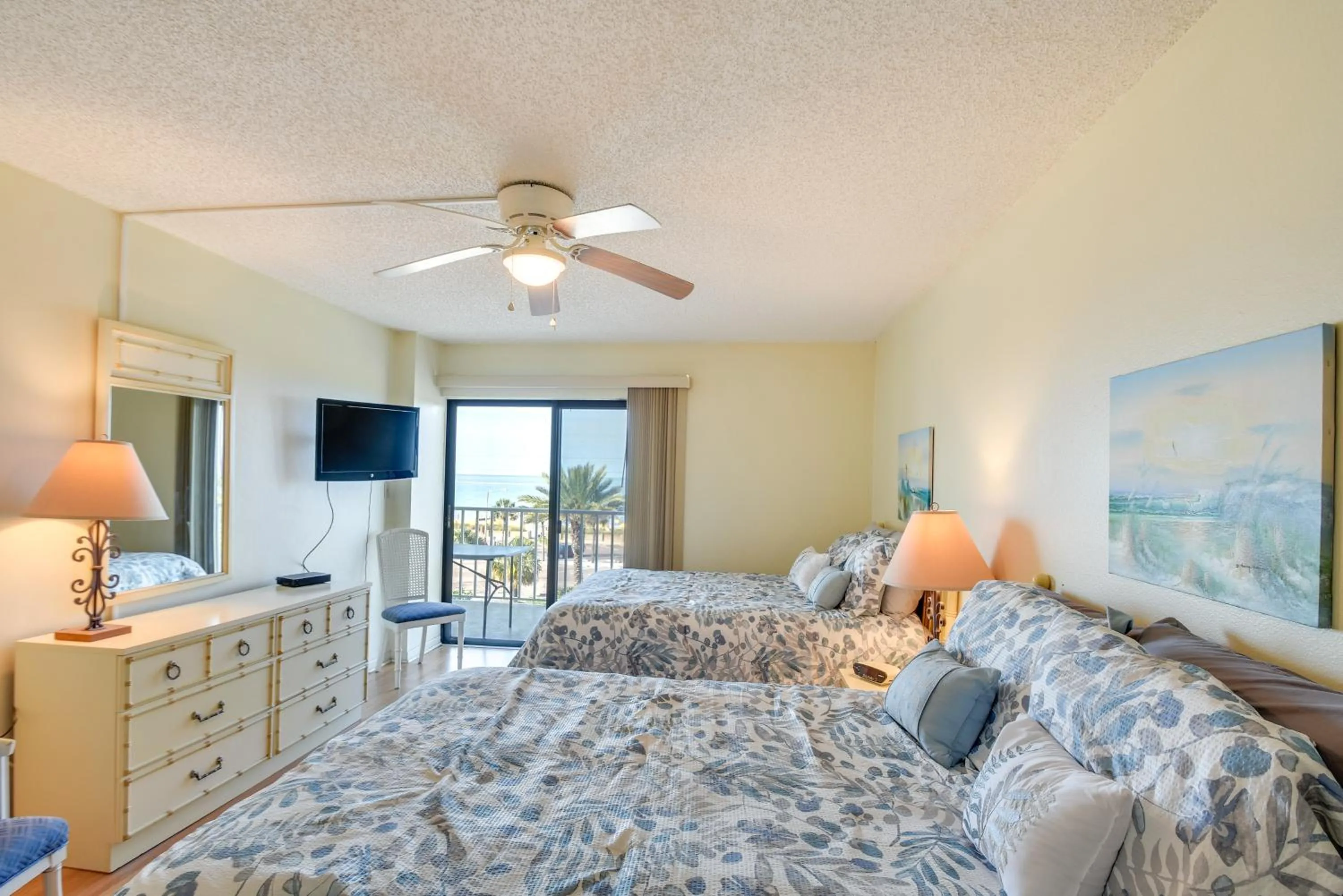 Bed in Walk to Madeira Beach Coastal Condo with Balcony