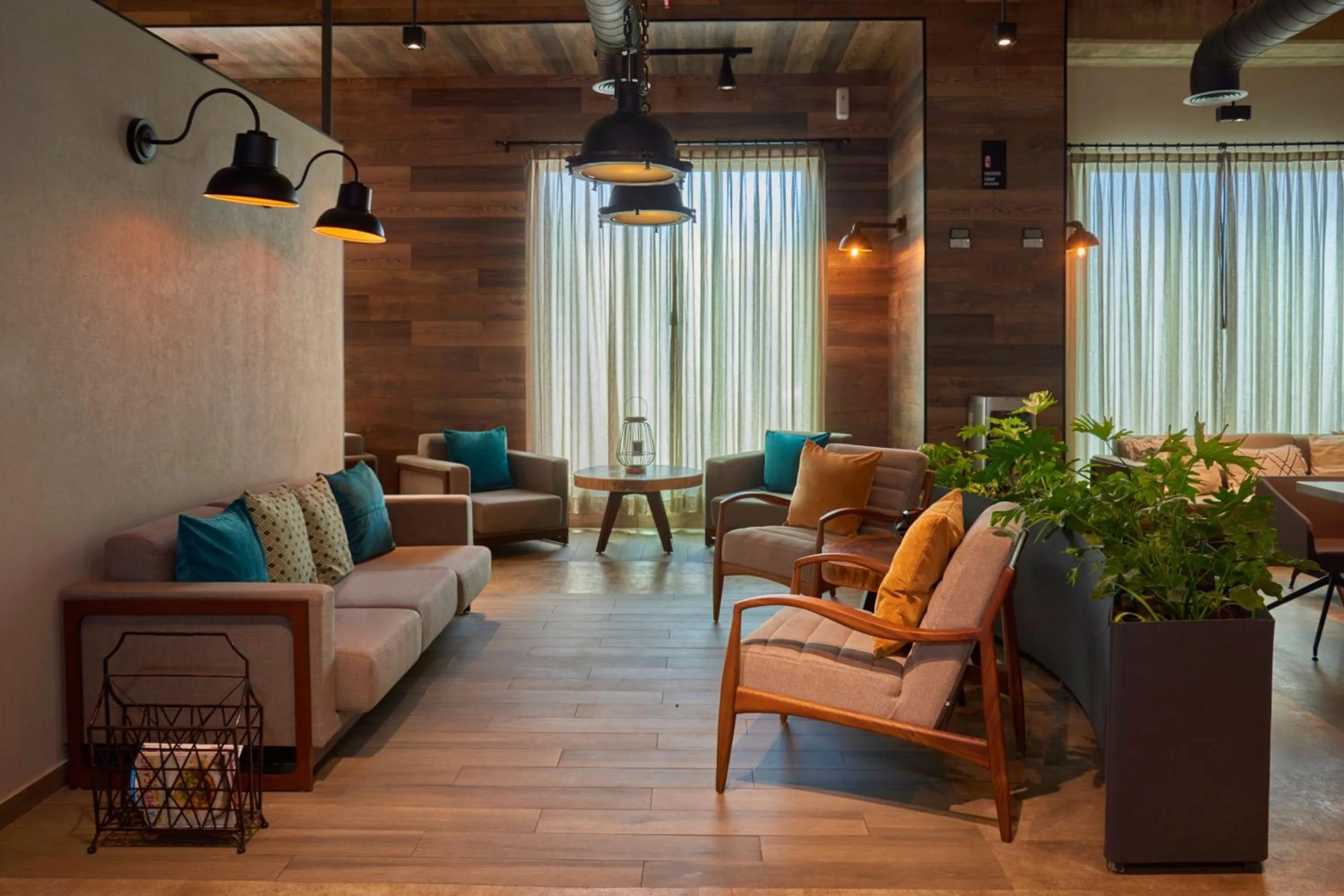 Lobby or reception in City Express Plus by Marriott Mexicali