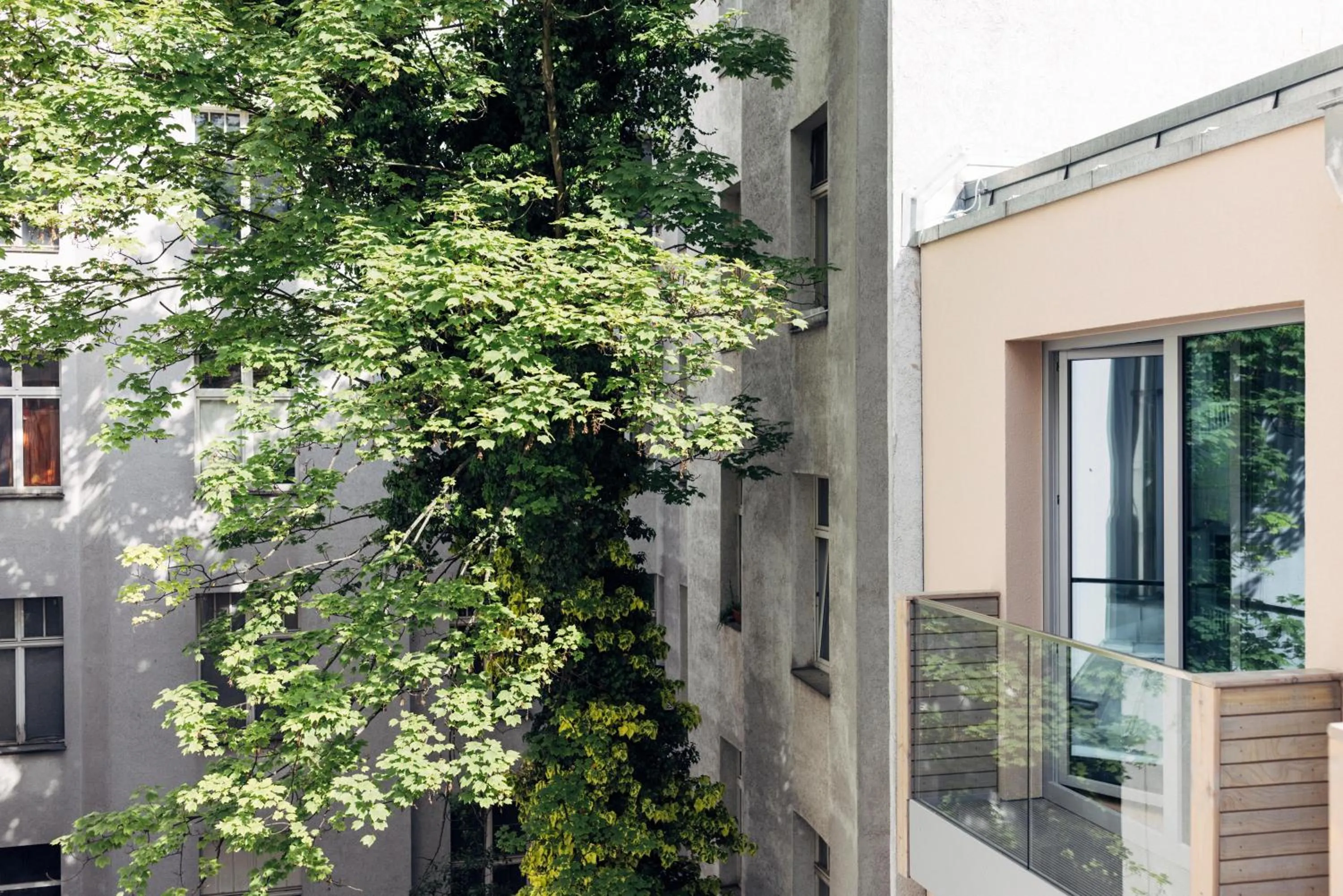 Property building in harry's home Berlin-Moabit hotel & apartments