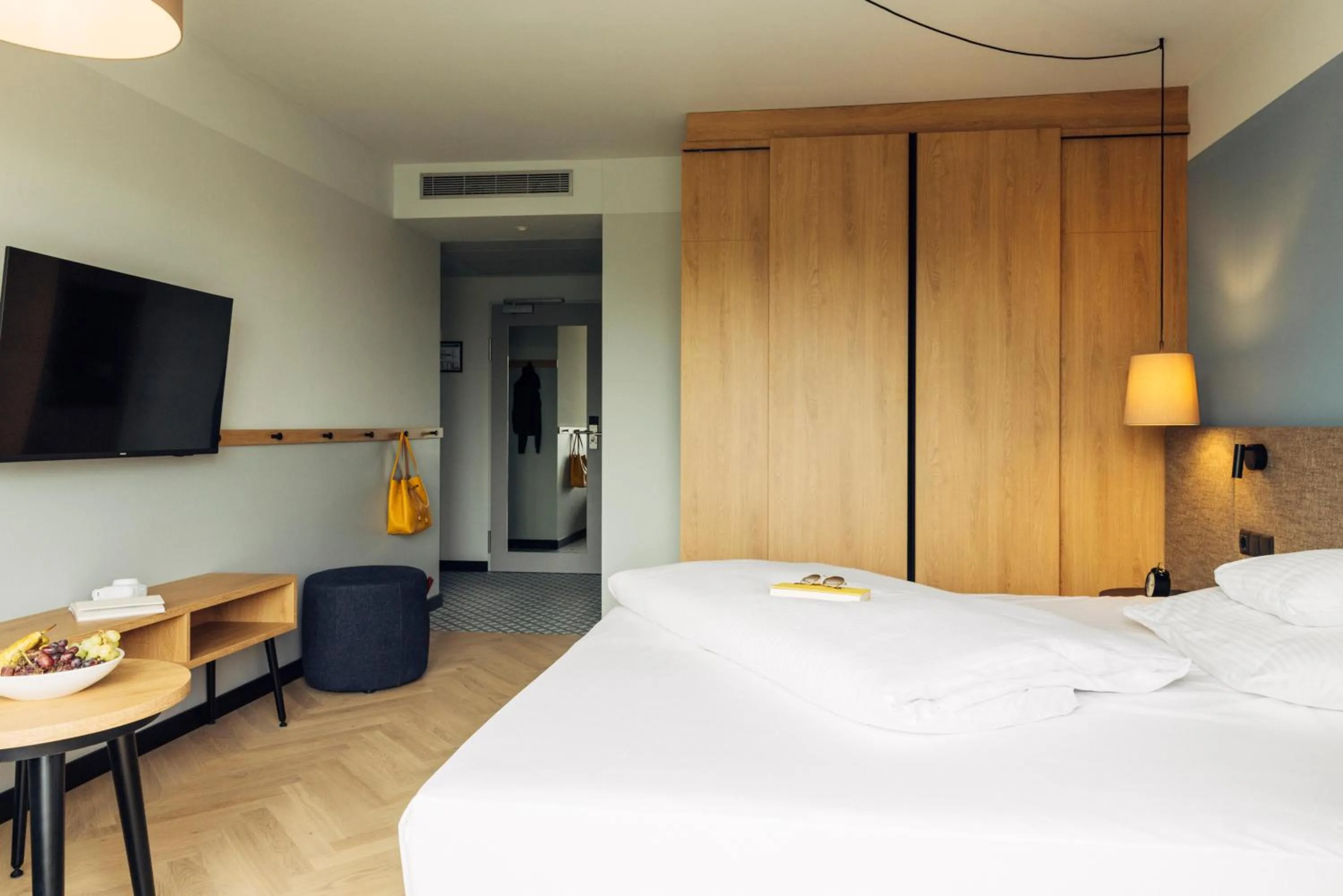 Photo of the whole room, Bed in harry's home Berlin-Moabit hotel & apartments