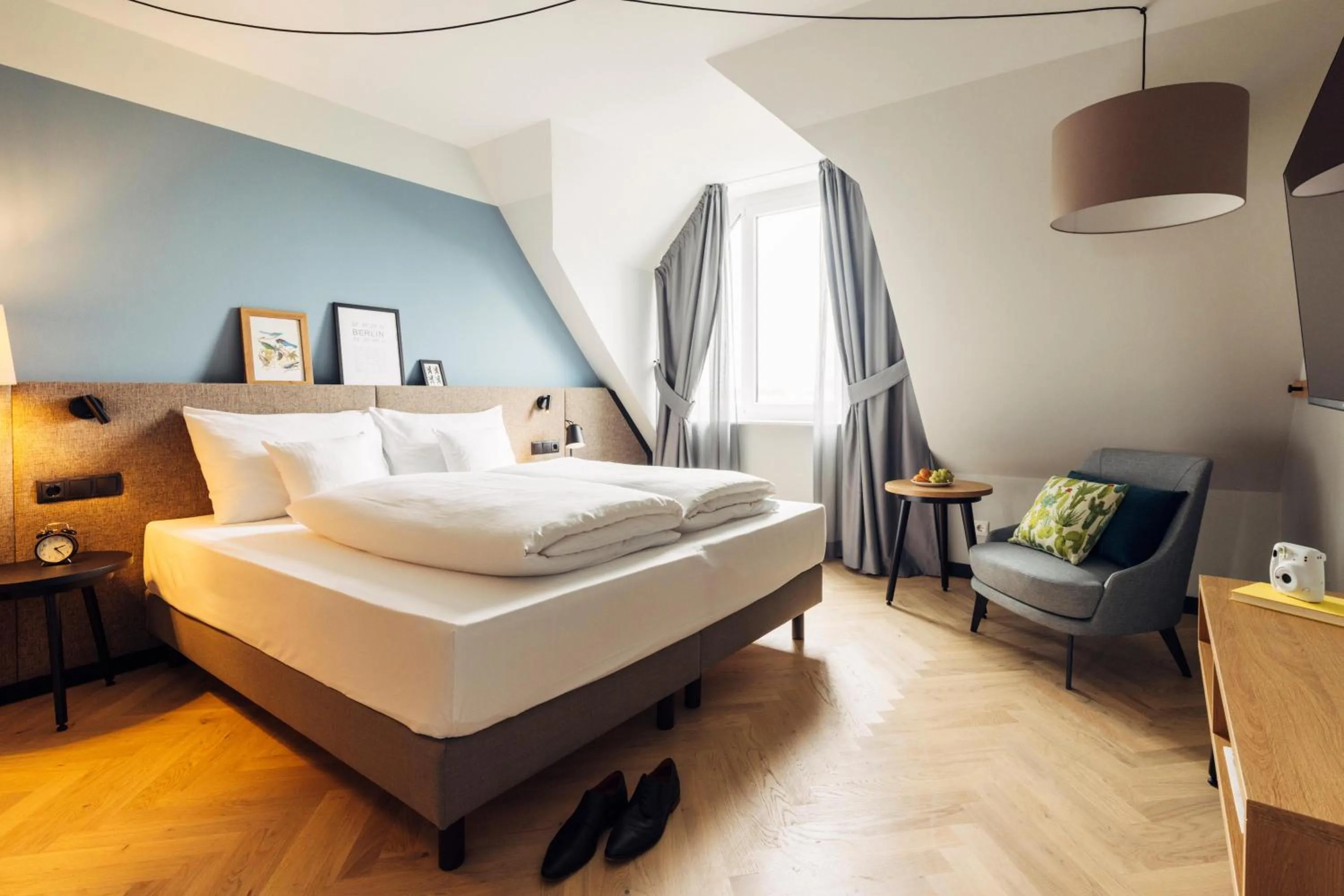 Photo of the whole room, Bed in harry's home Berlin-Moabit hotel & apartments